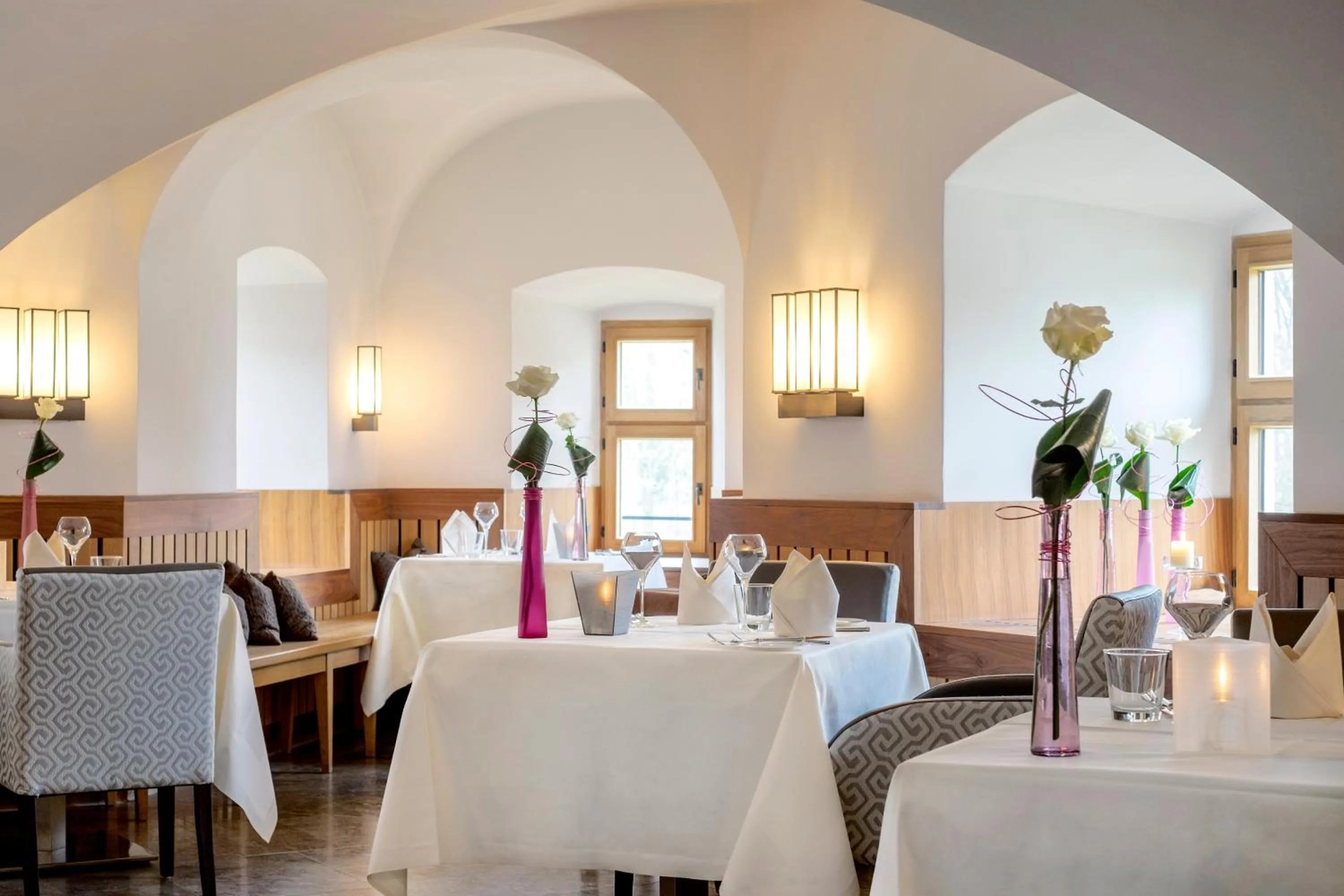 Restaurant/places to eat in Schloss Hohenkammer