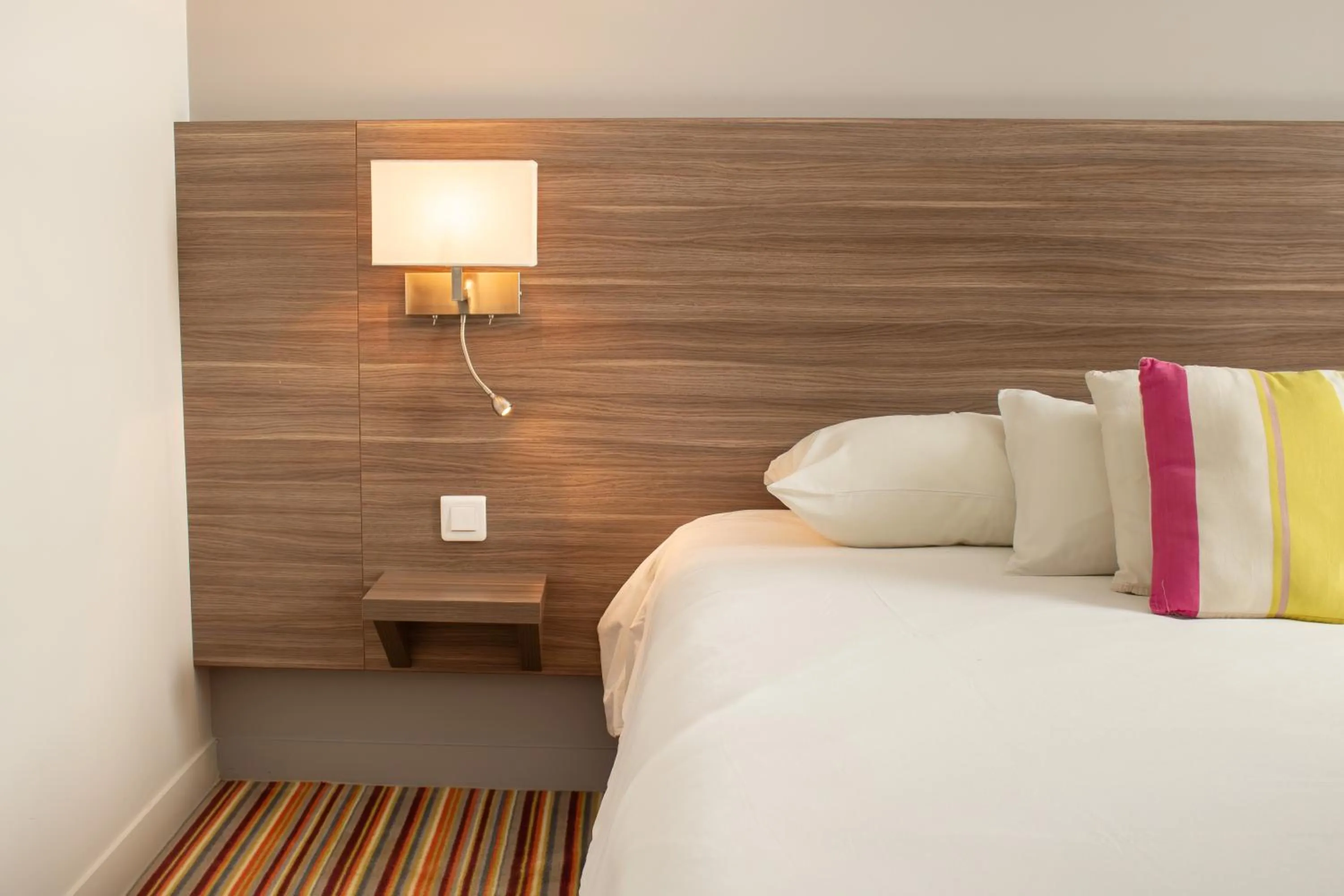 Bedroom, Bed in Brit Hotel Dieppe