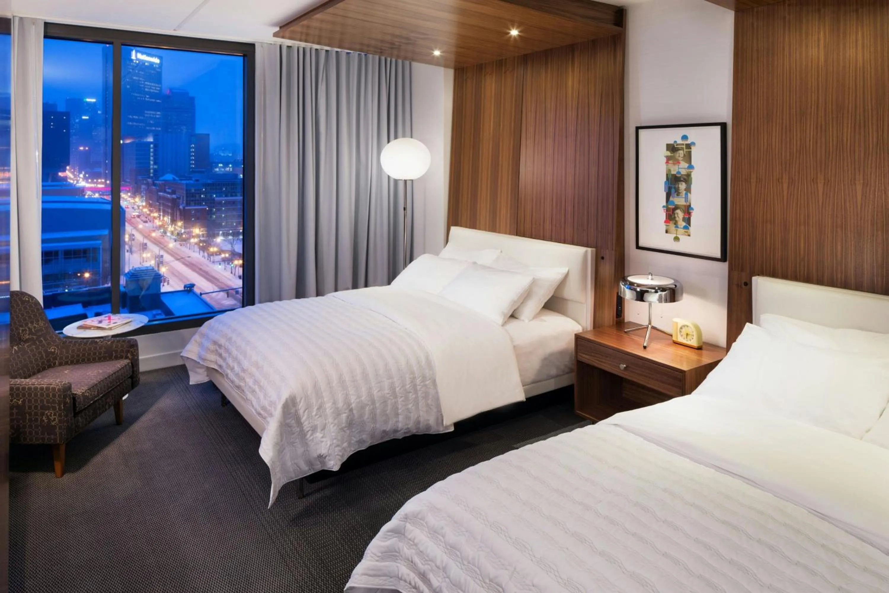 Photo of the whole room, Bed in Le Meridien Columbus, The Joseph