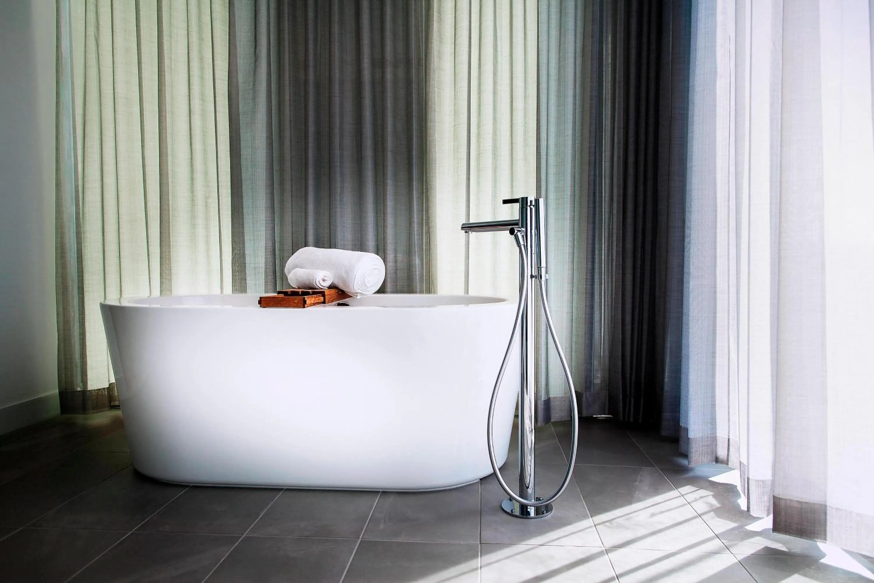 Bathroom in Le Meridien Columbus, The Joseph