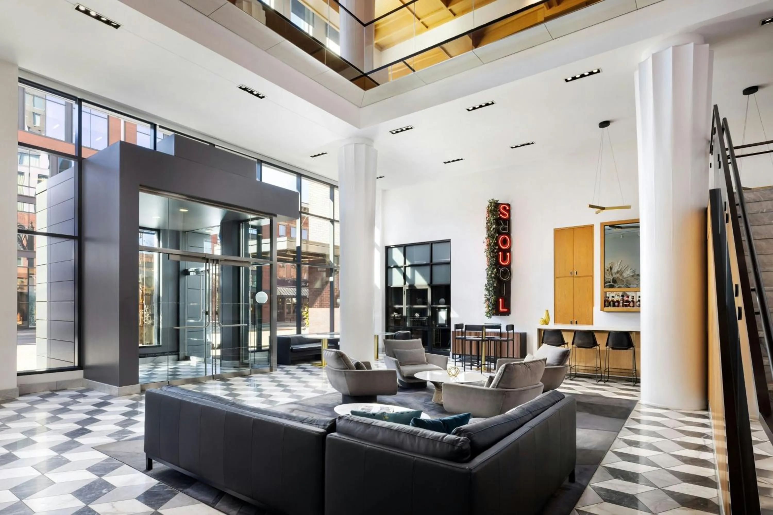 Lobby or reception in Le Meridien Columbus, The Joseph