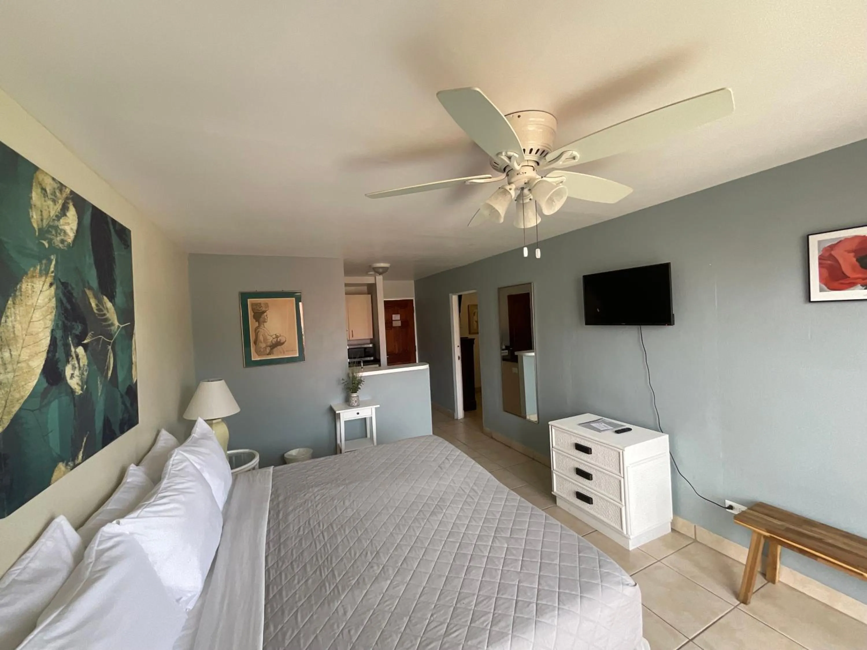 Bedroom, Bed in The Frederiksted Hotel