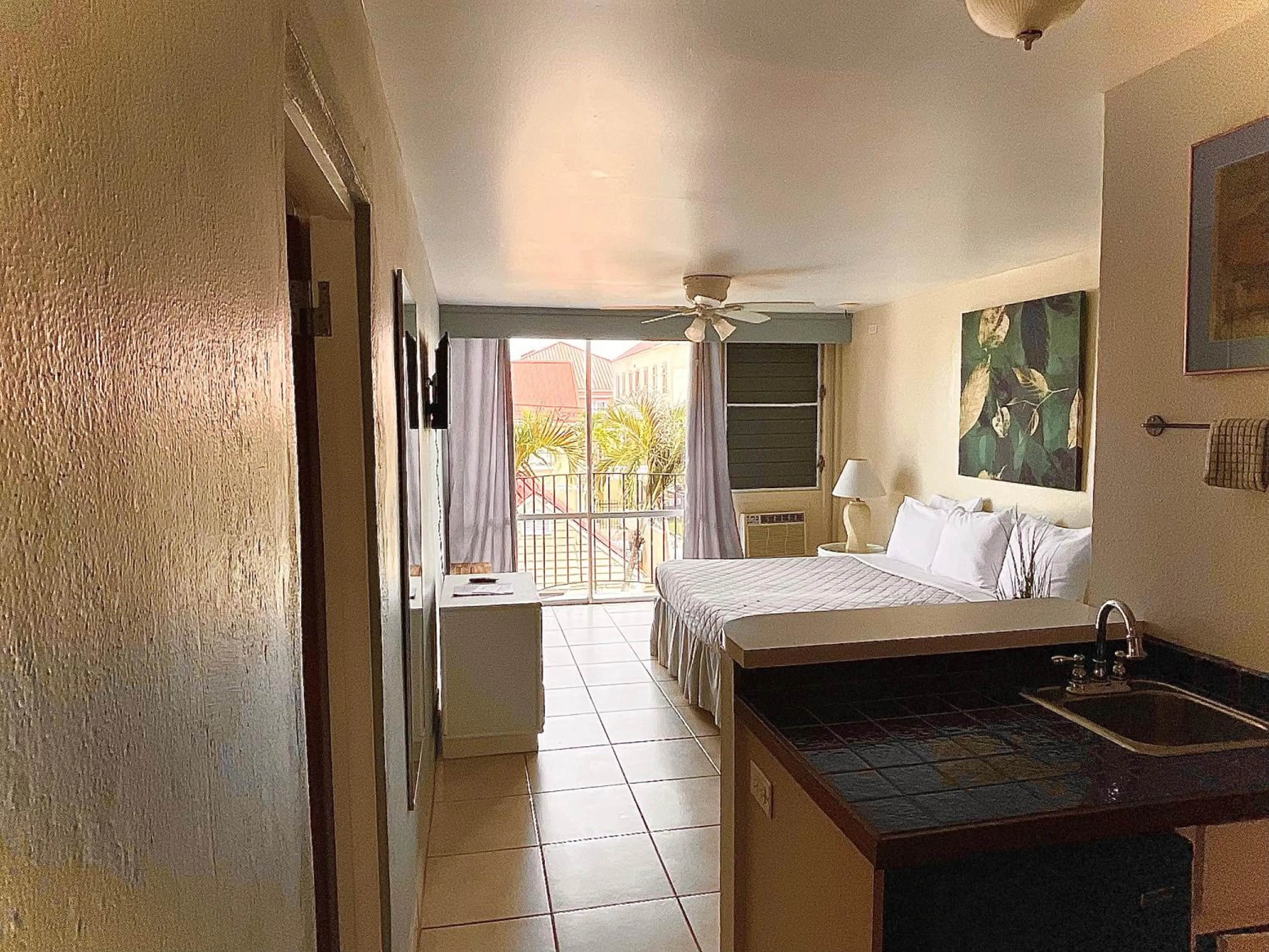 Bedroom, Bed in The Frederiksted Hotel