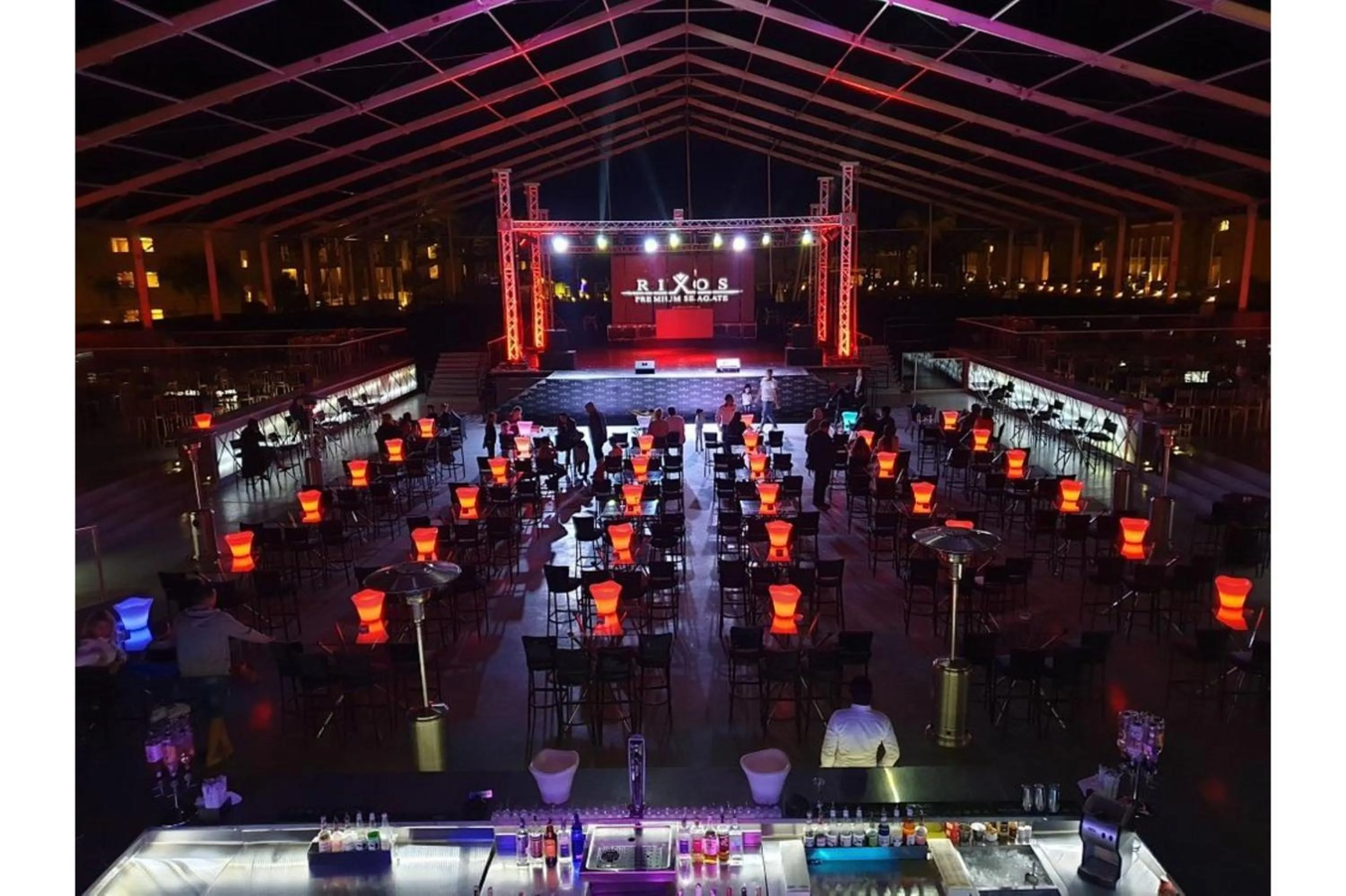 Entertainment in Rixos Premium Seagate