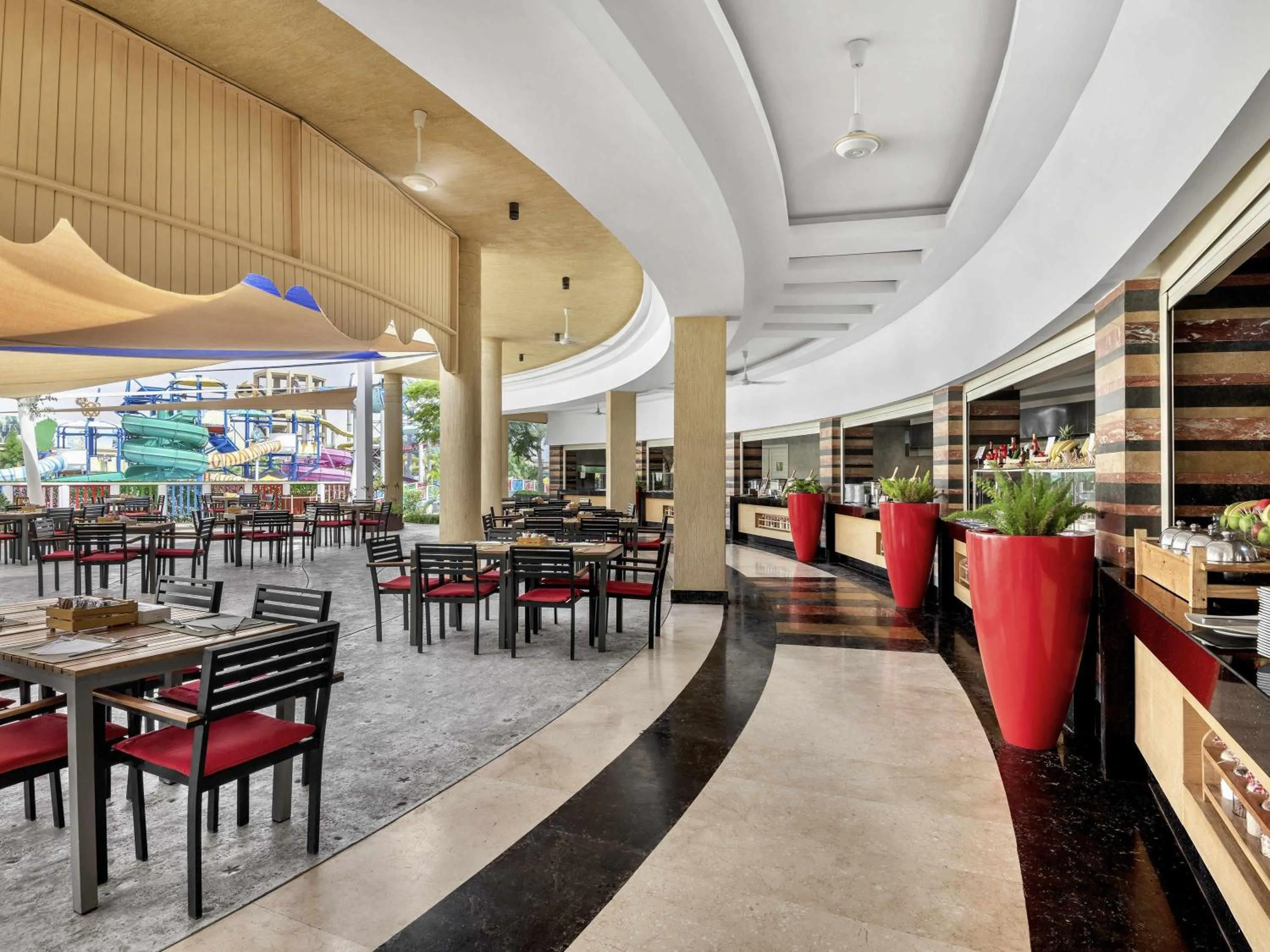 Restaurant/places to eat in Rixos Premium Seagate