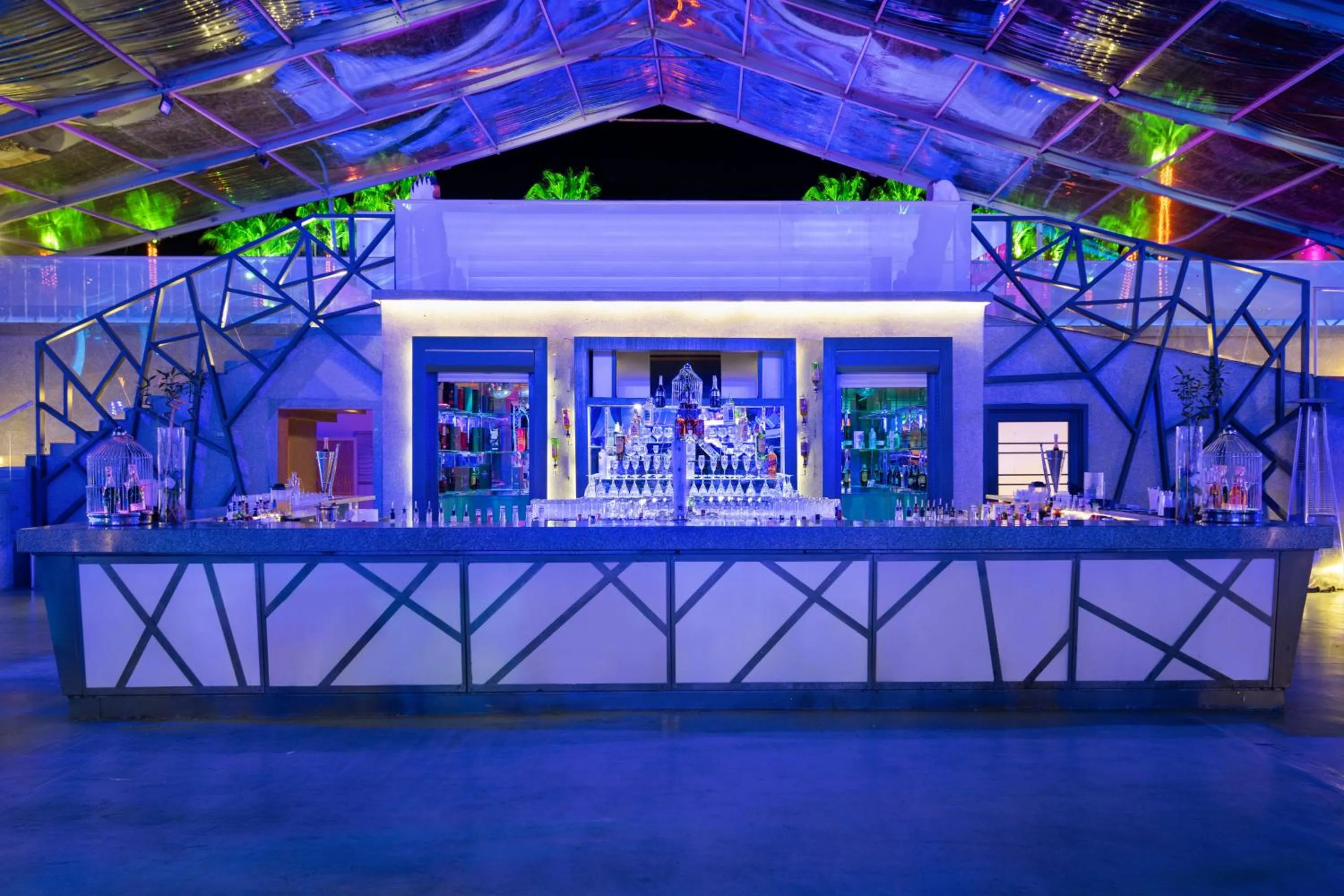 Lounge or bar in Rixos Premium Seagate