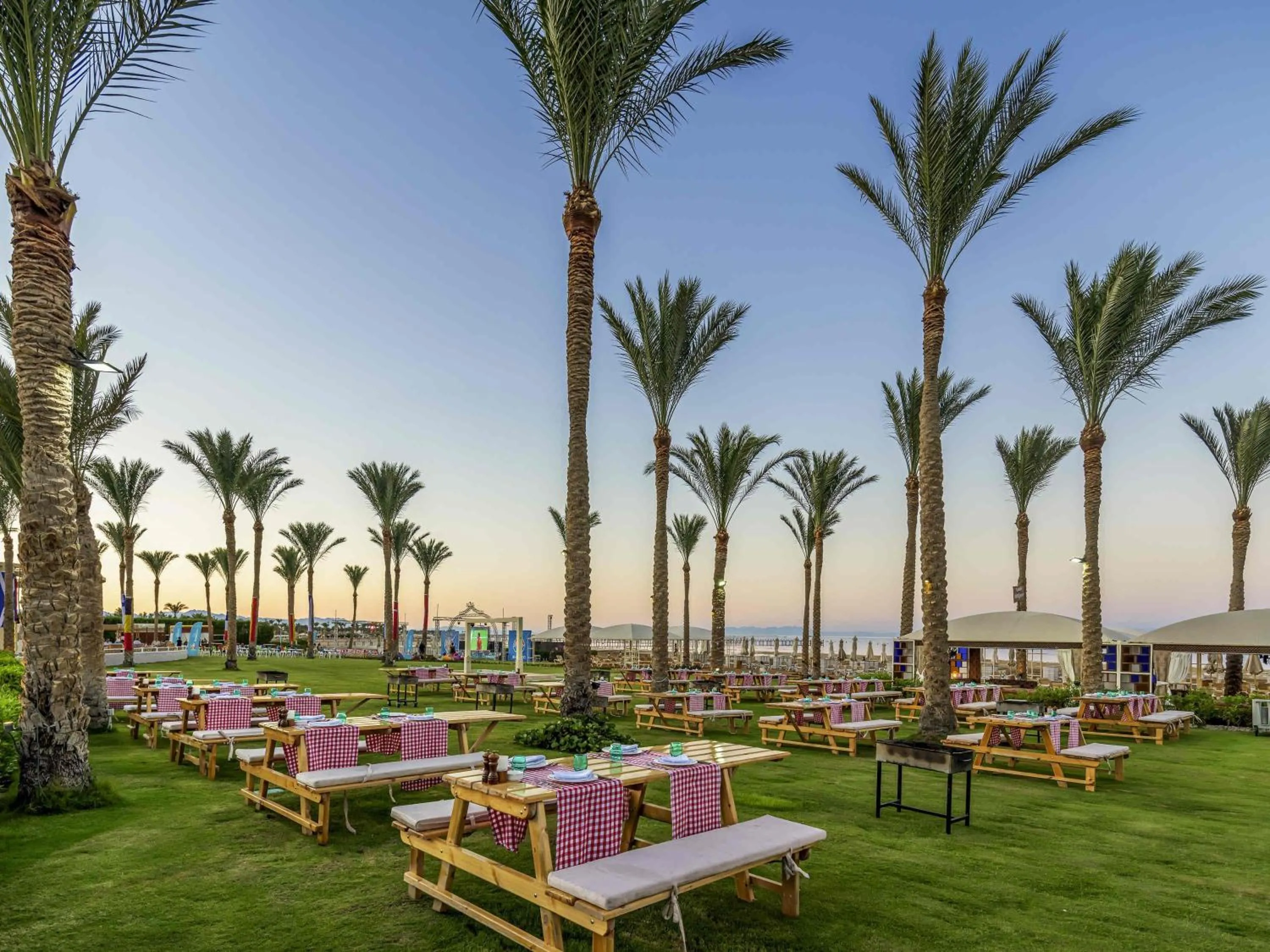 Restaurant/places to eat in Rixos Premium Seagate