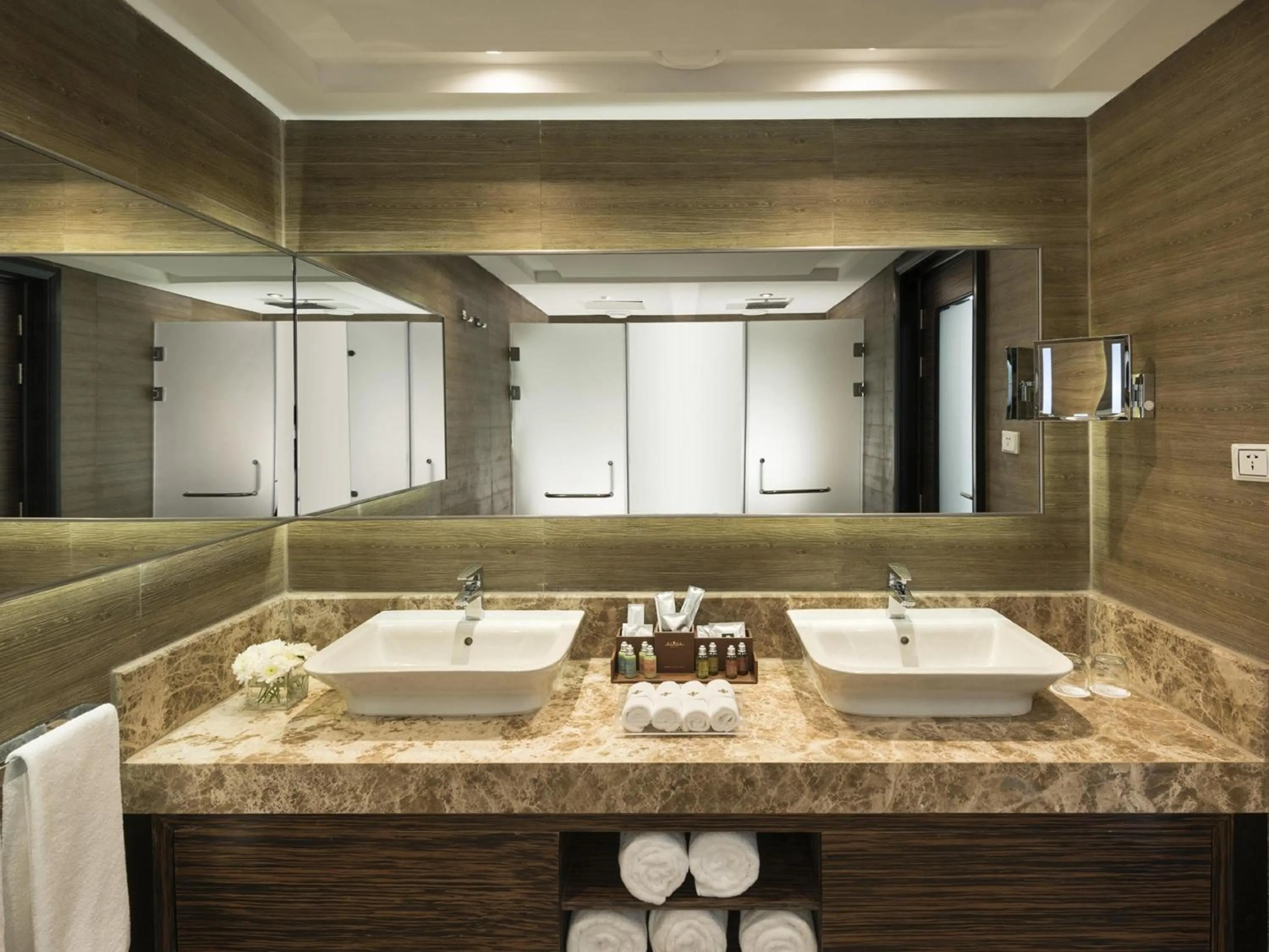 Bedroom in Rixos Premium Seagate