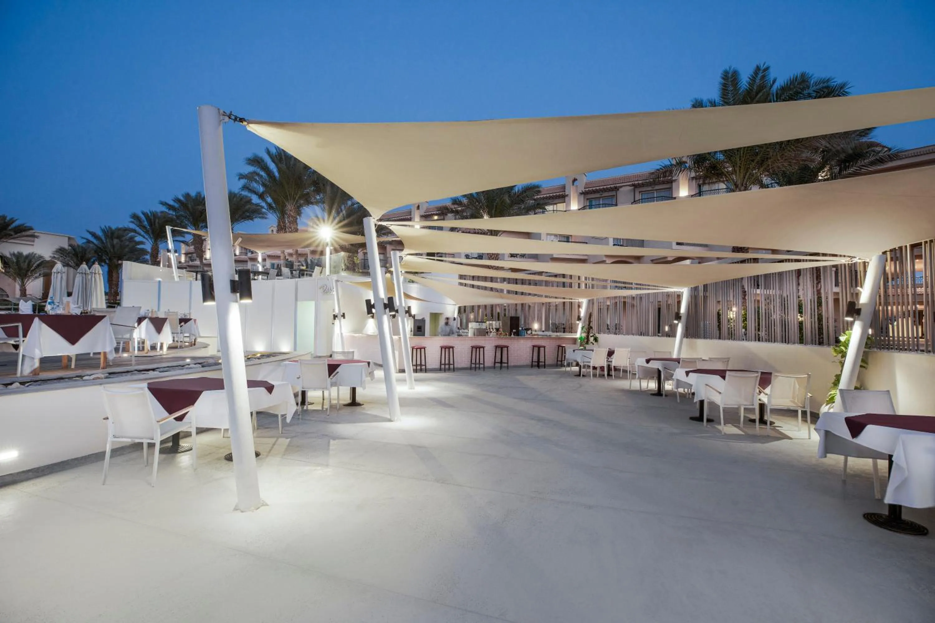 Restaurant/places to eat in Pyramisa Beach Resort Sahl Hasheesh