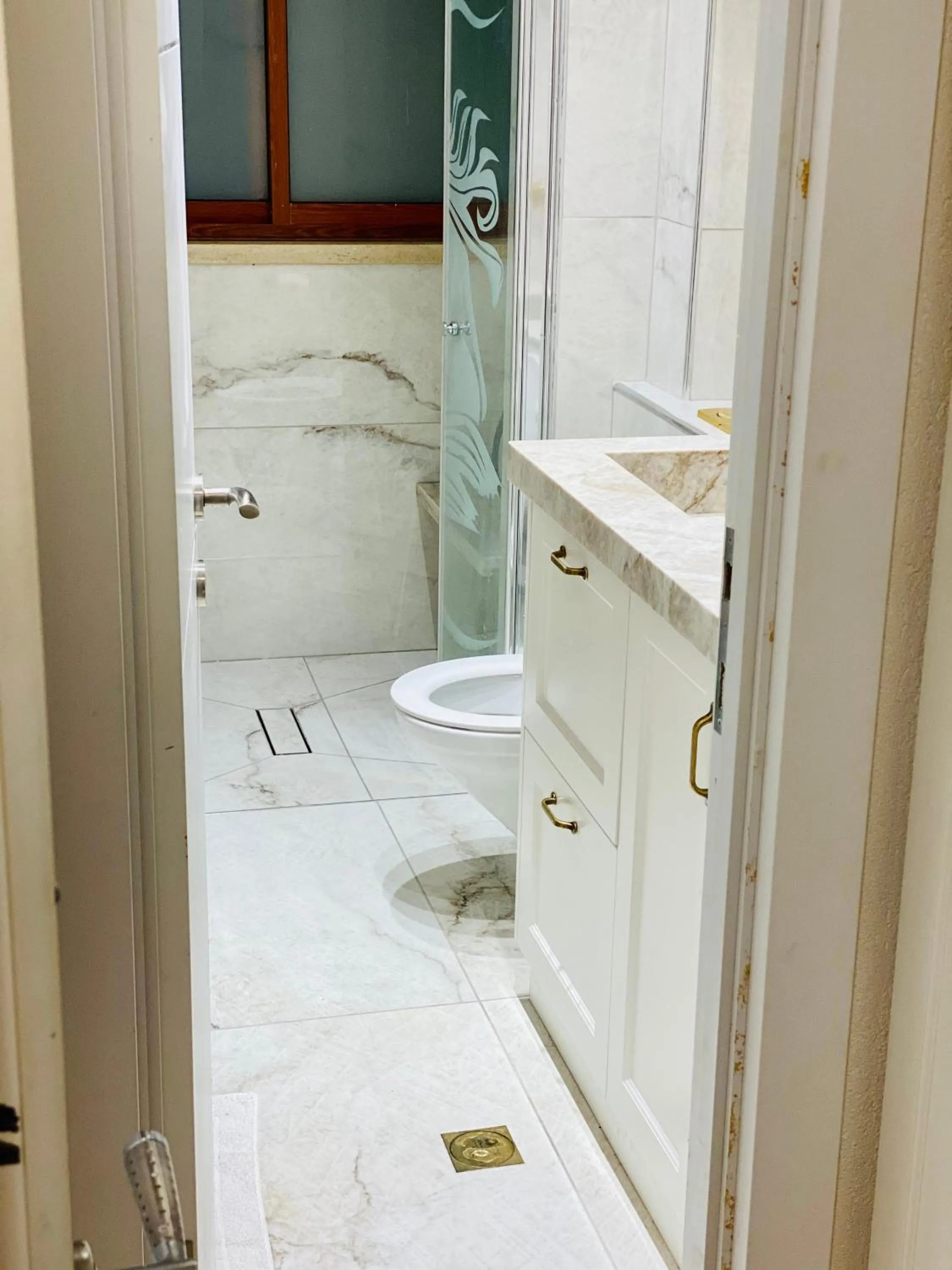 Shower in Sunset TLV Apartment - Dizengoff 142