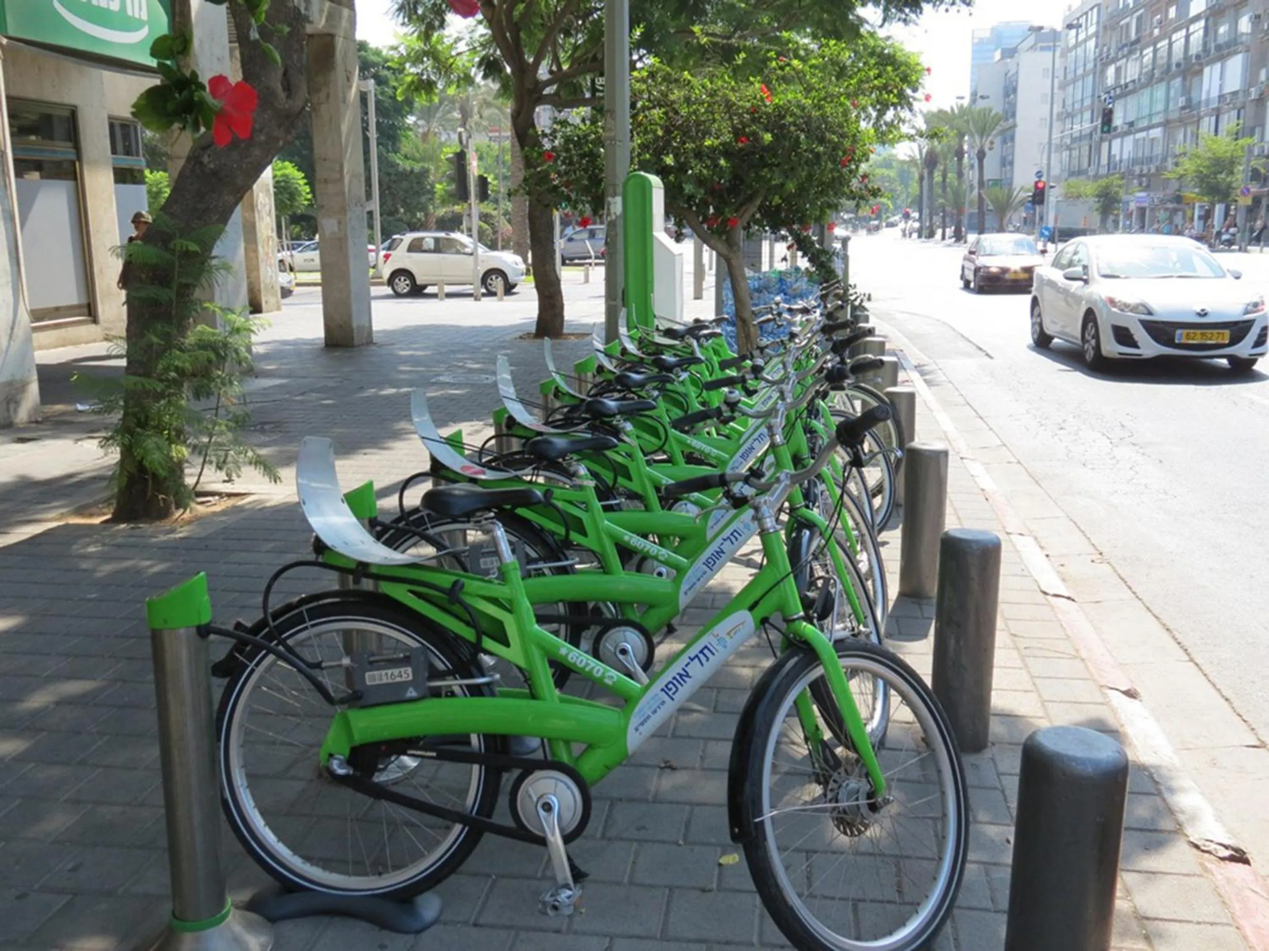 Area and facilities in Sunset TLV Apartment - Dizengoff 142