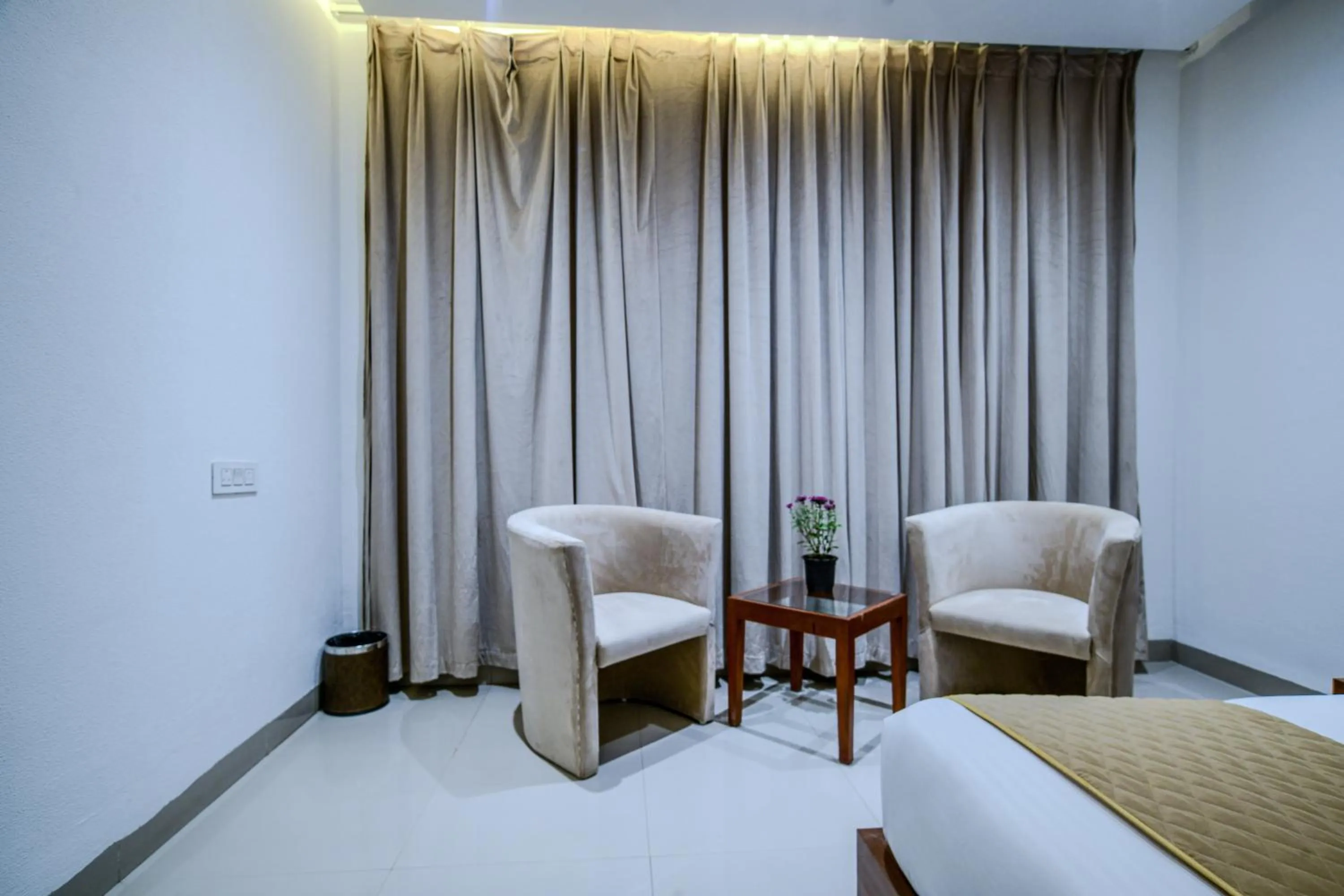 Aceotel Premier, Vijay Nagar