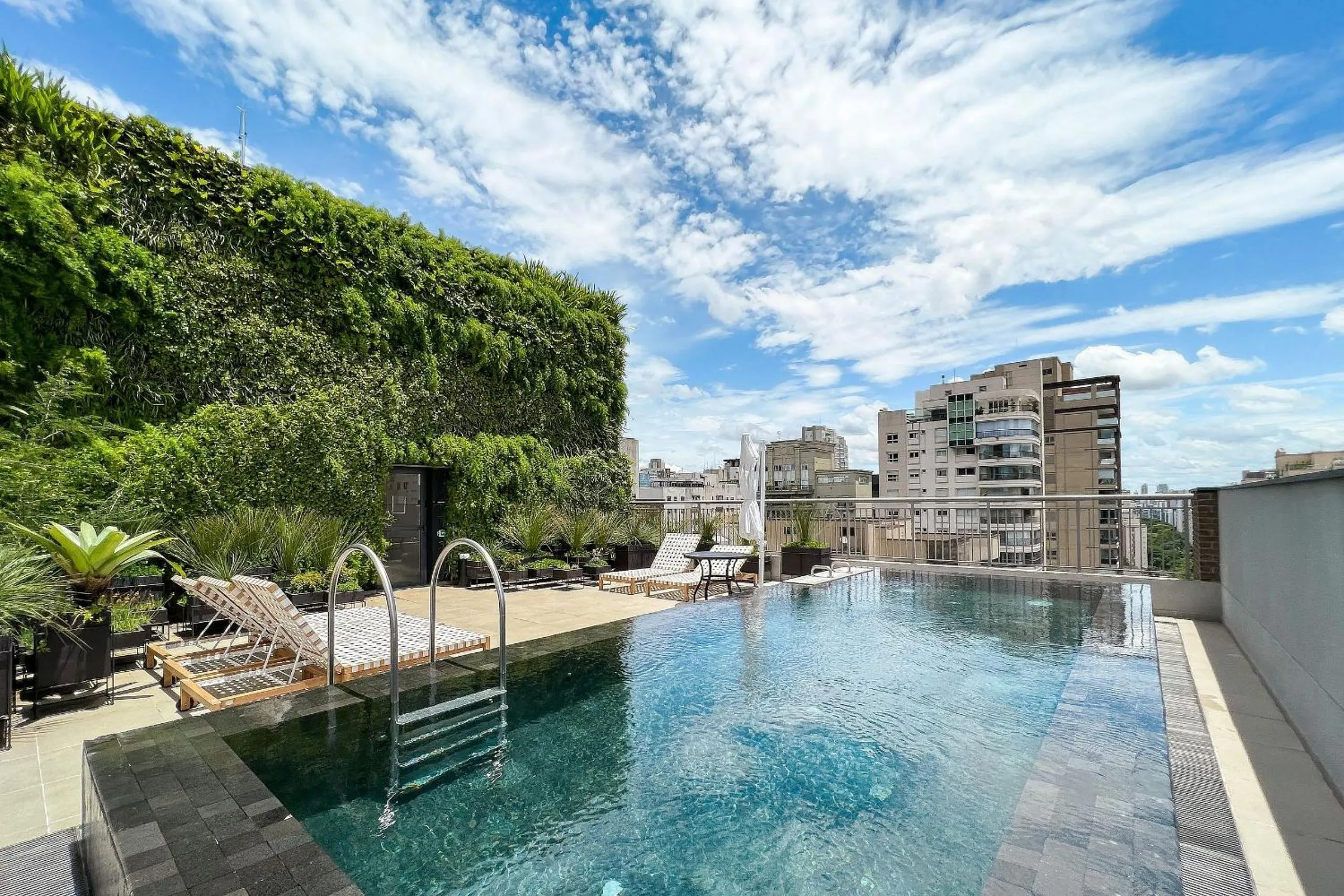 Swimming pool in Zainalofts7Moema ao lado metro, Ibira, CASV 702/1202