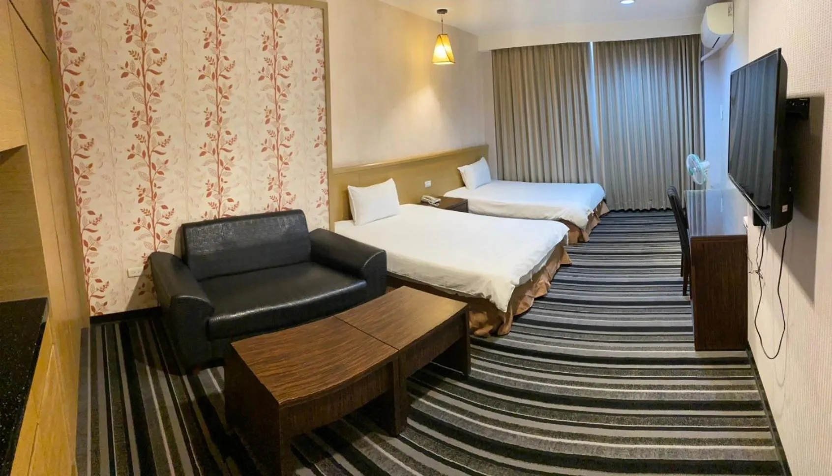 Bed in Home Full Hotel