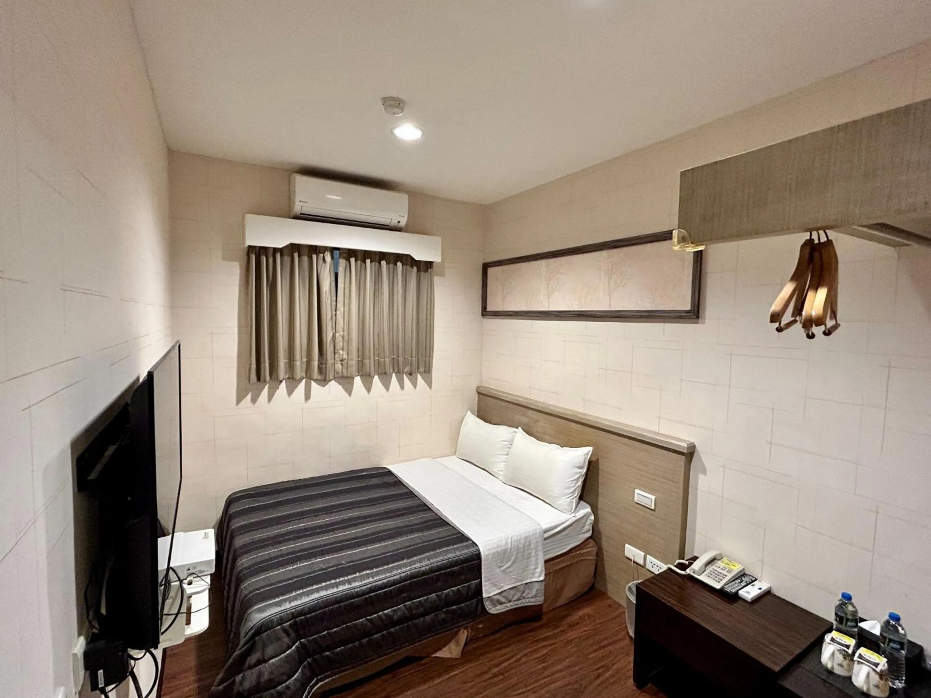 Bed in Home Full Hotel