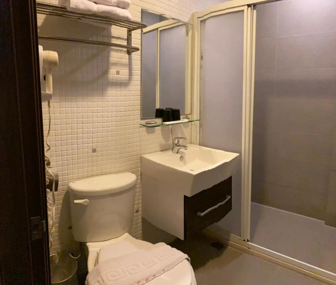 Toilet in Home Full Hotel