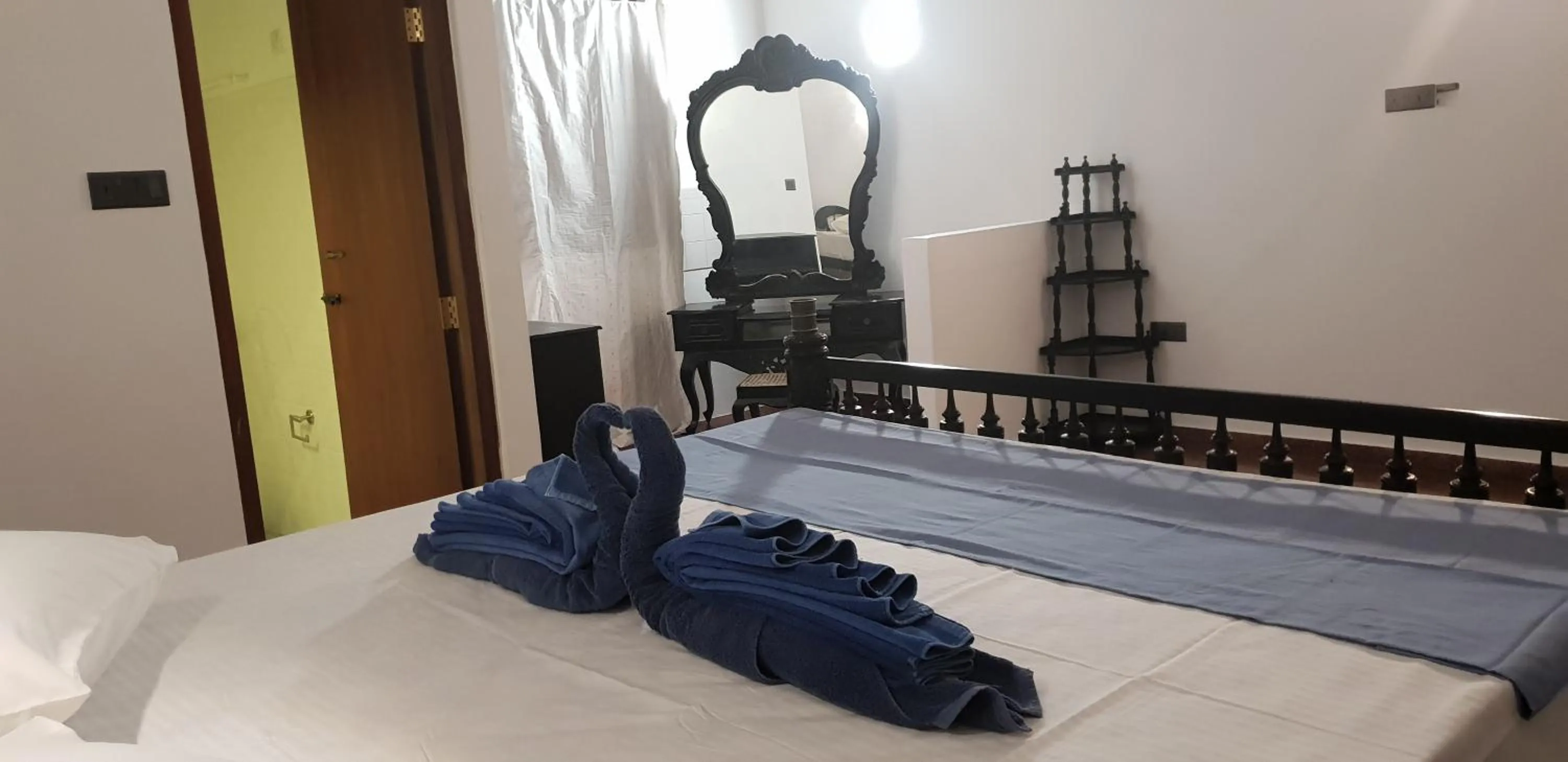 Bedroom, Bed in Residence Jasmine