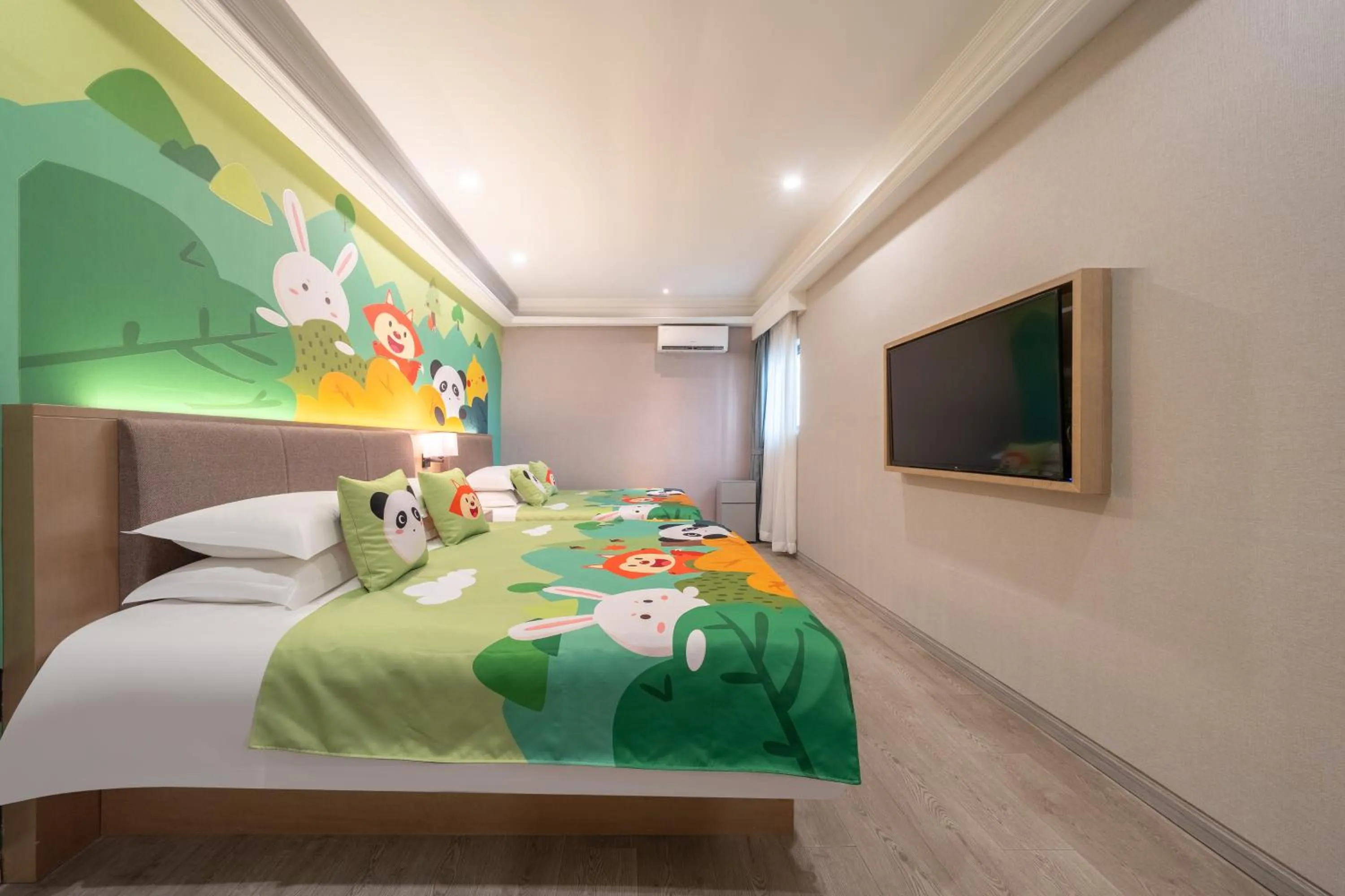 Bed in Rezen Select Shanghai International Resort