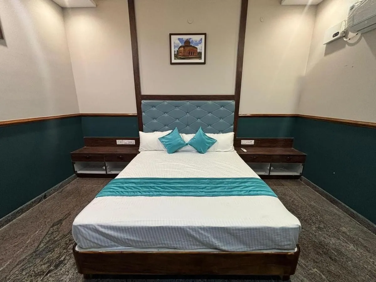 Bed in Jaithri Hotel and Event Centre
