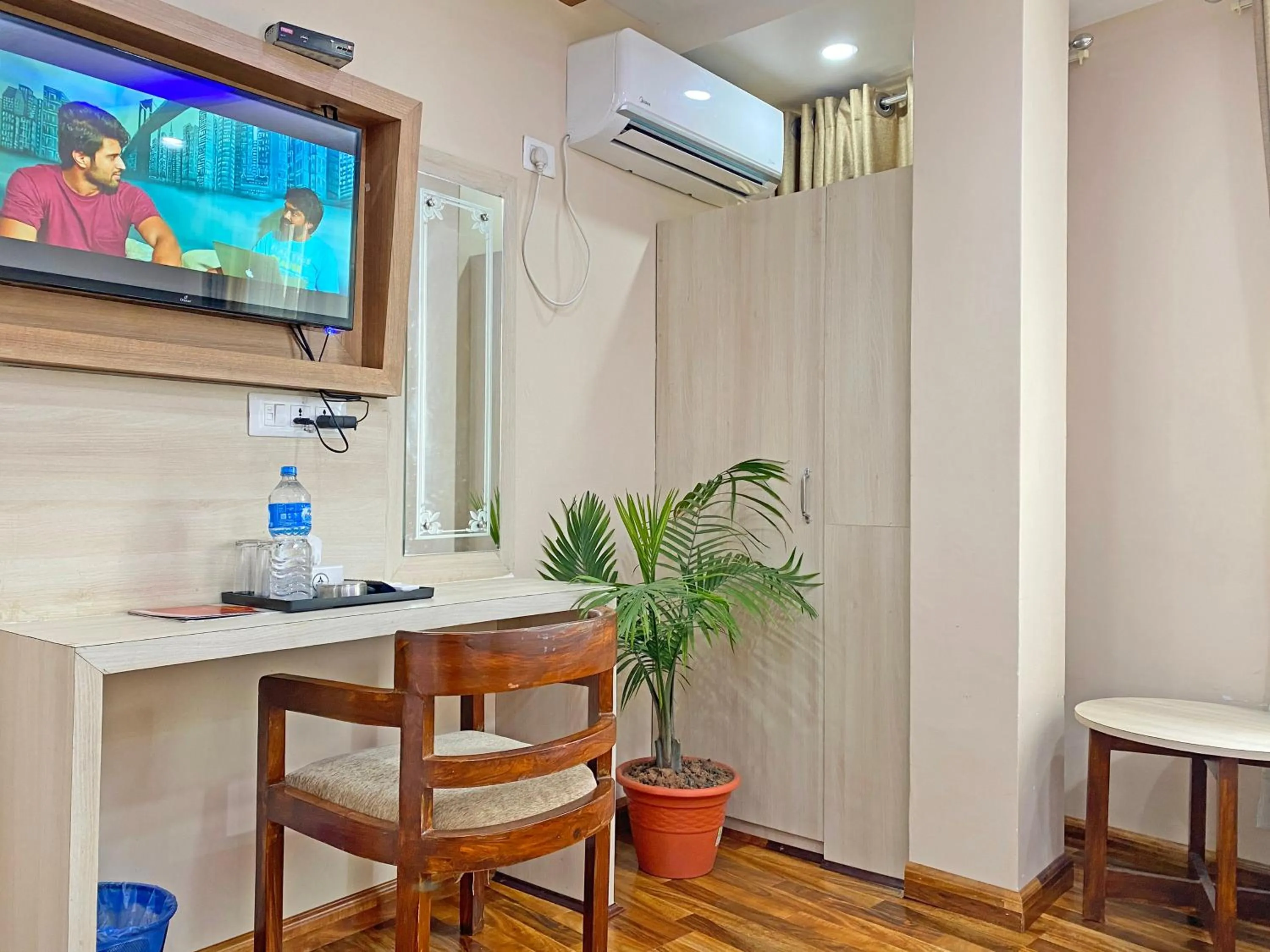 TV and multimedia in Hotel Aaradhya