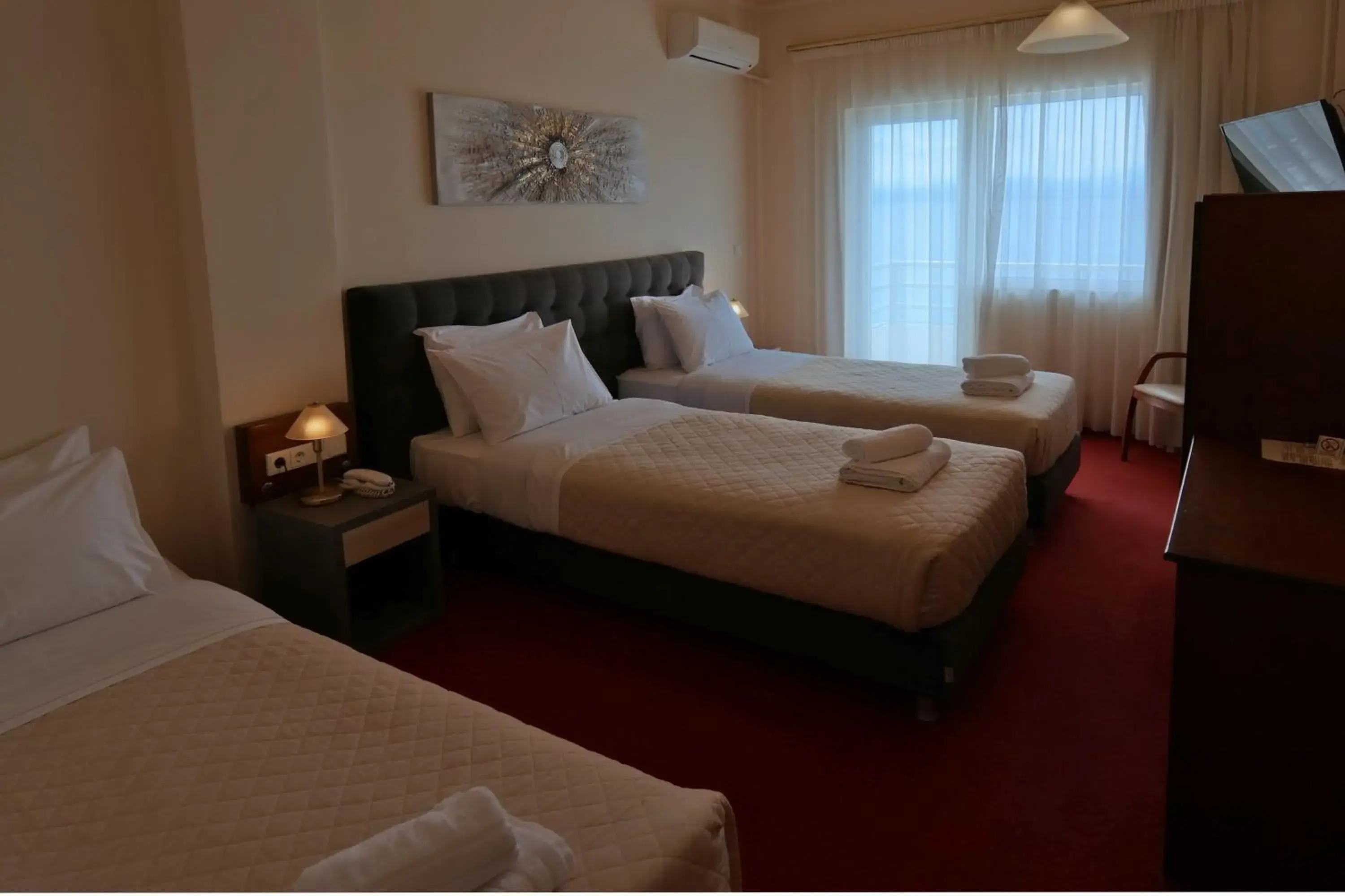 Triple Room with Sea View in Hotel Excelsior Triple Room with Sea View in Hotel Excelsior