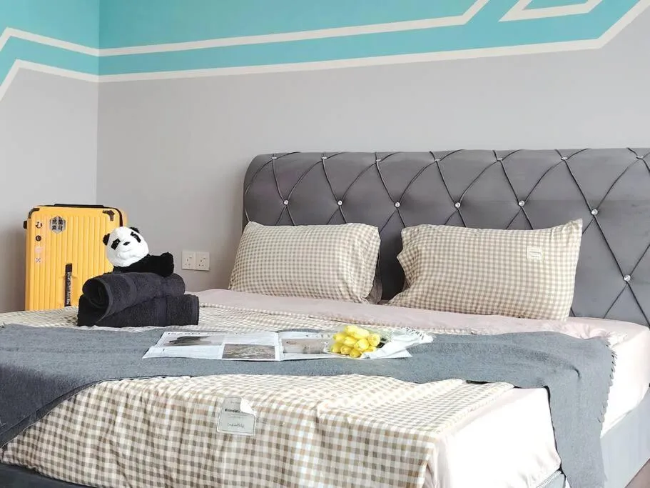 Bed in Almas Studio Couple Netflix 100Mbps BySTAY