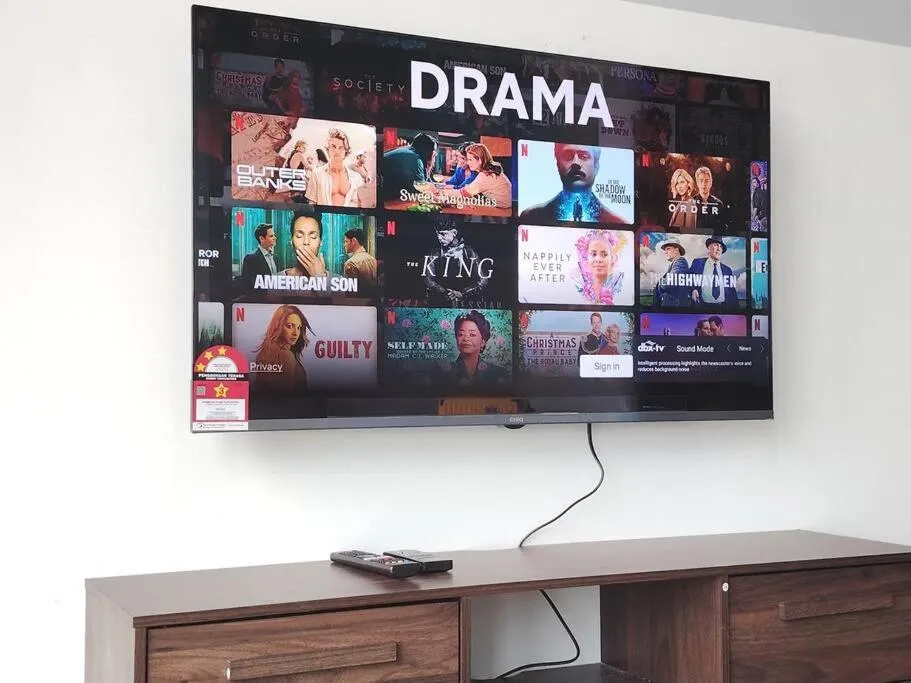 Almas Studio Couple Netflix 100Mbps BySTAY