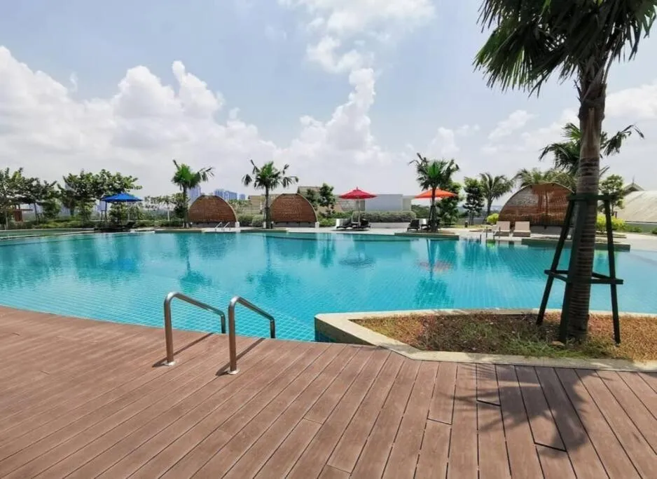 Almas Studio Couple Netflix 100Mbps BySTAY