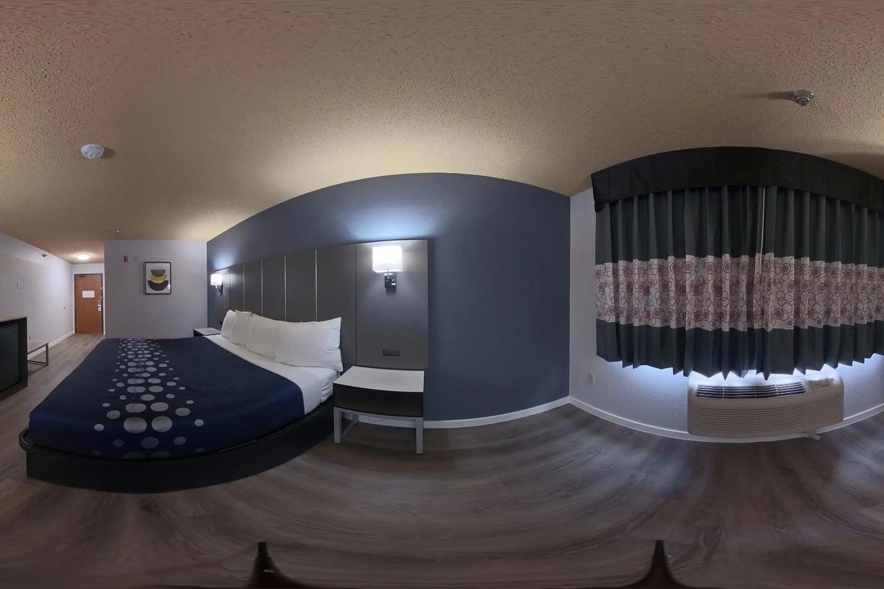 View (from property/room), Bed in Coratel Inn and Suites By Jasper Eagan ST Paul Airport & Mall of America