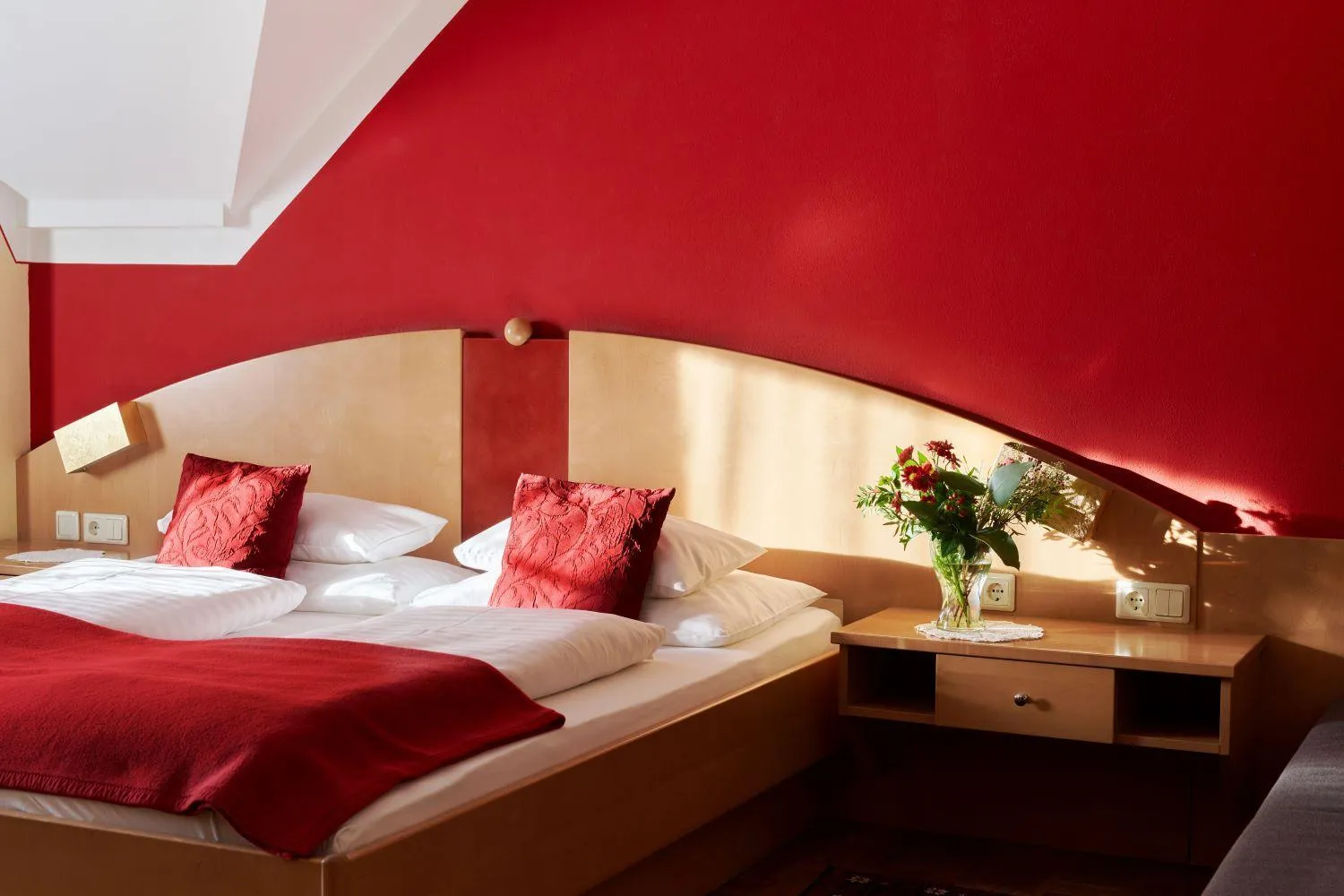 Bed in Hotel Garni Thermenoase