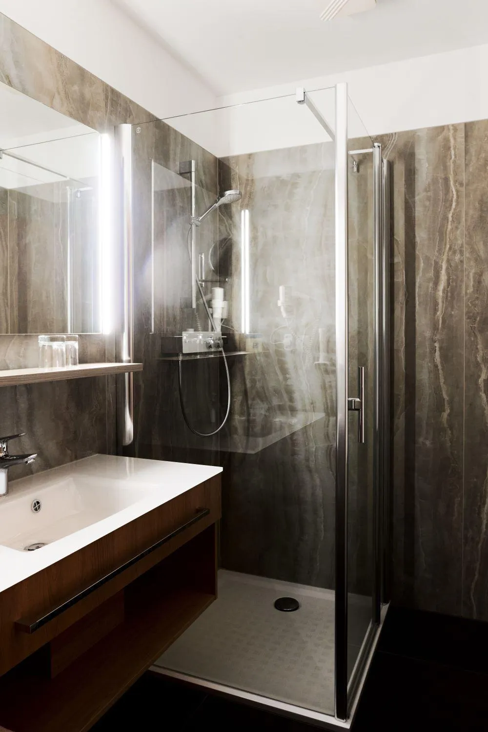 Bathroom in Hotel Garni Thermenoase