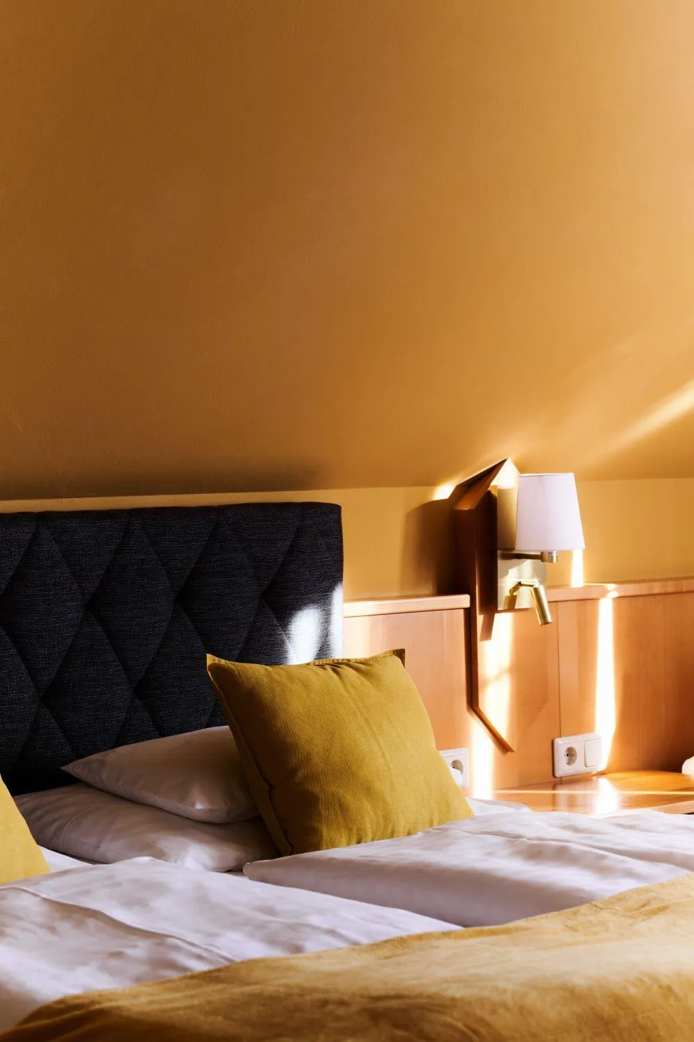 Bed in Hotel Garni Thermenoase