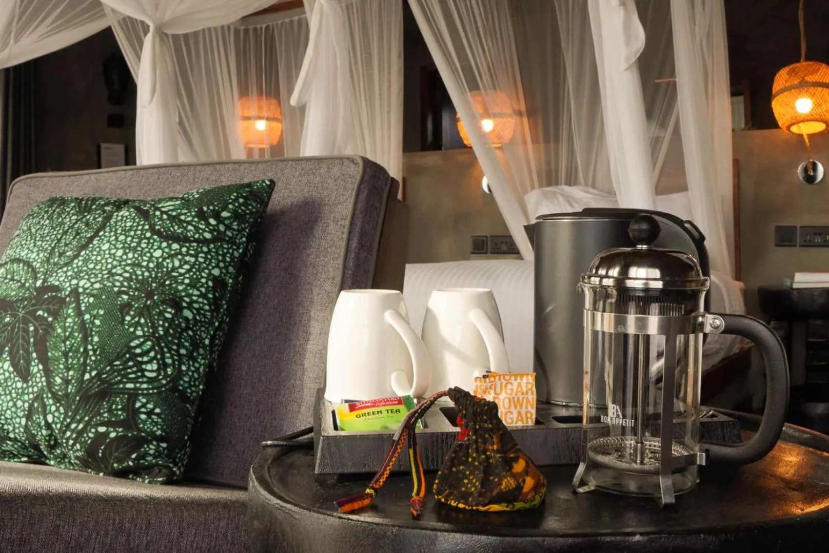 Coffee/tea facilities in Suricata Boma Lodge