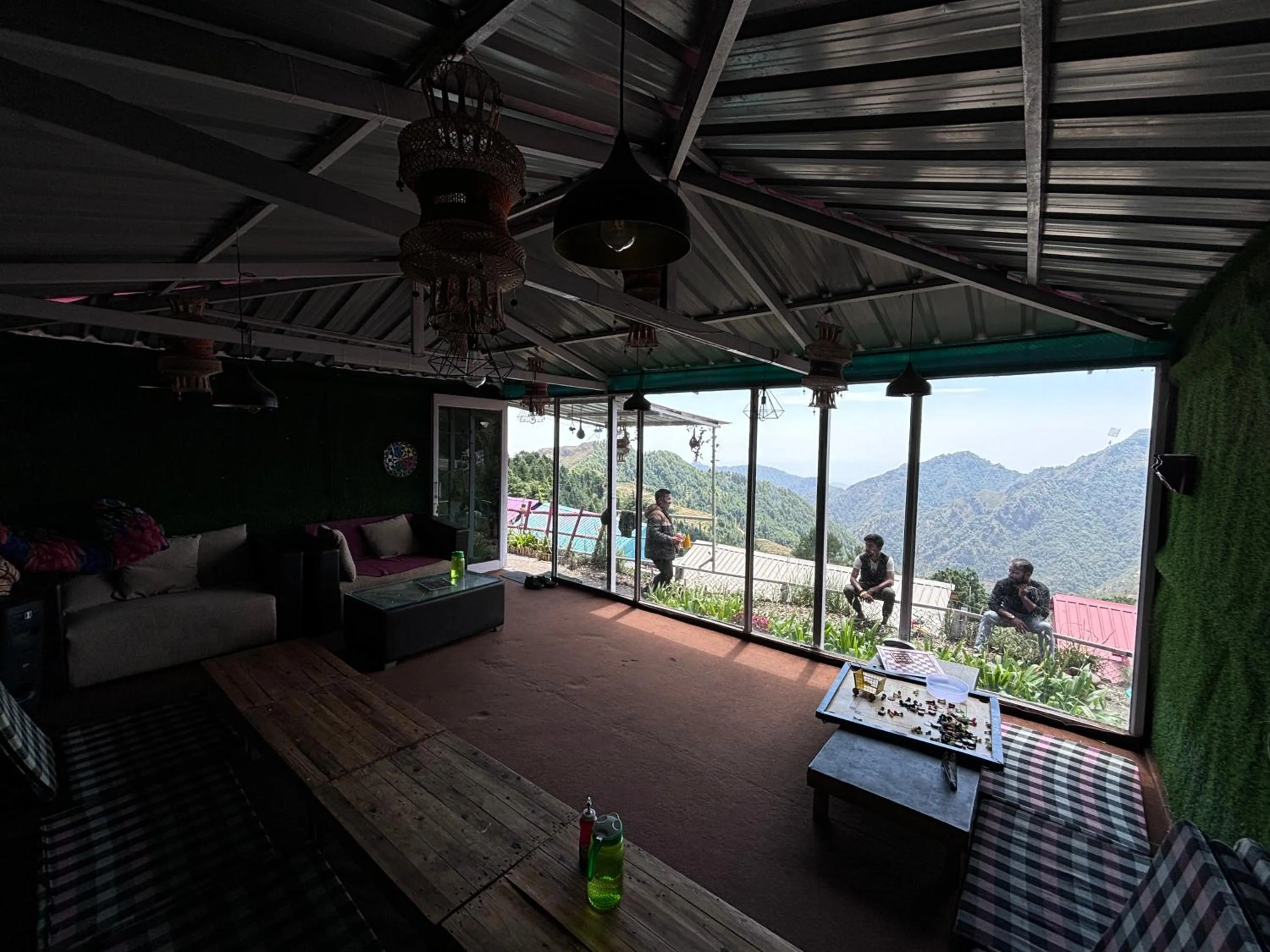 Restaurant/places to eat in The Green Valley Resort Kanatal