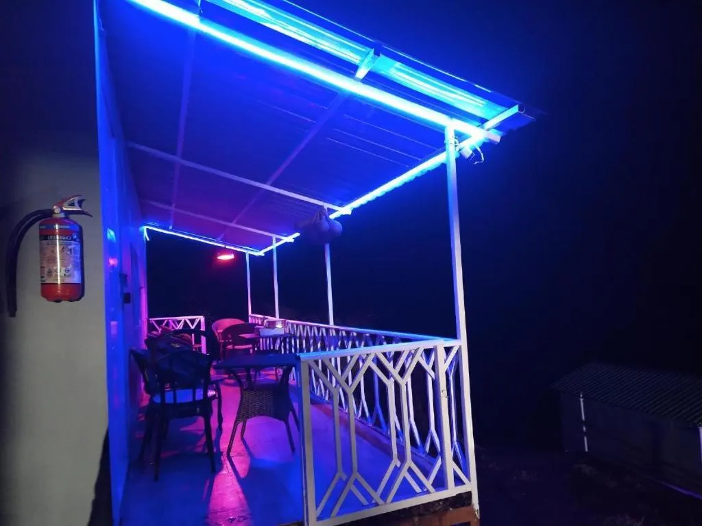 Night in The Green Valley Resort Kanatal