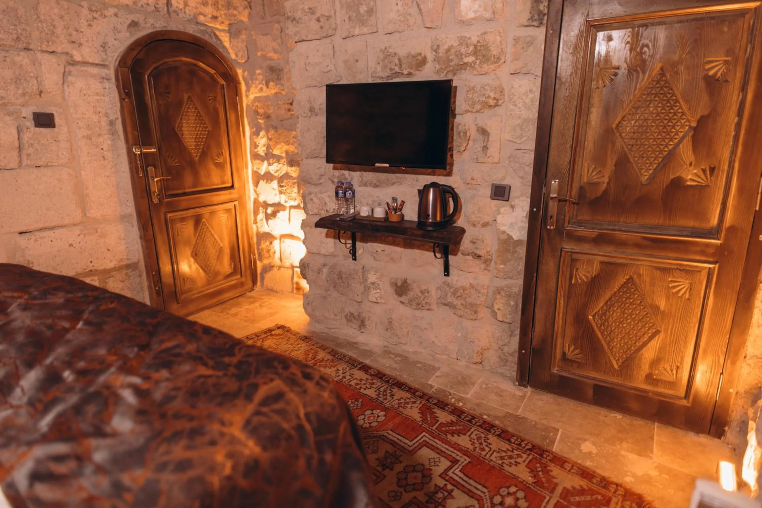 TV and multimedia in İsadora Cave Cappadocia