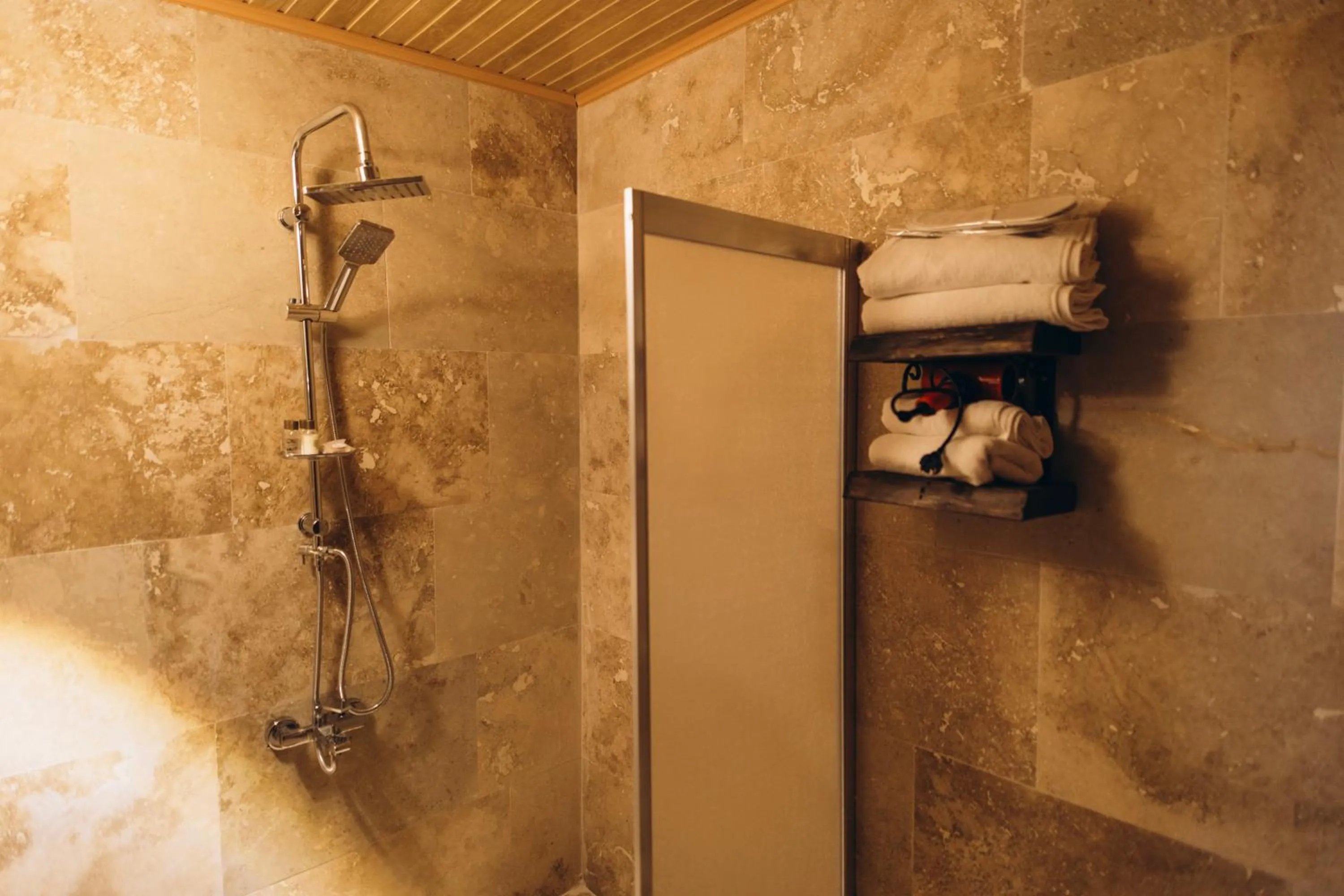 Bathroom in İsadora Cave Cappadocia