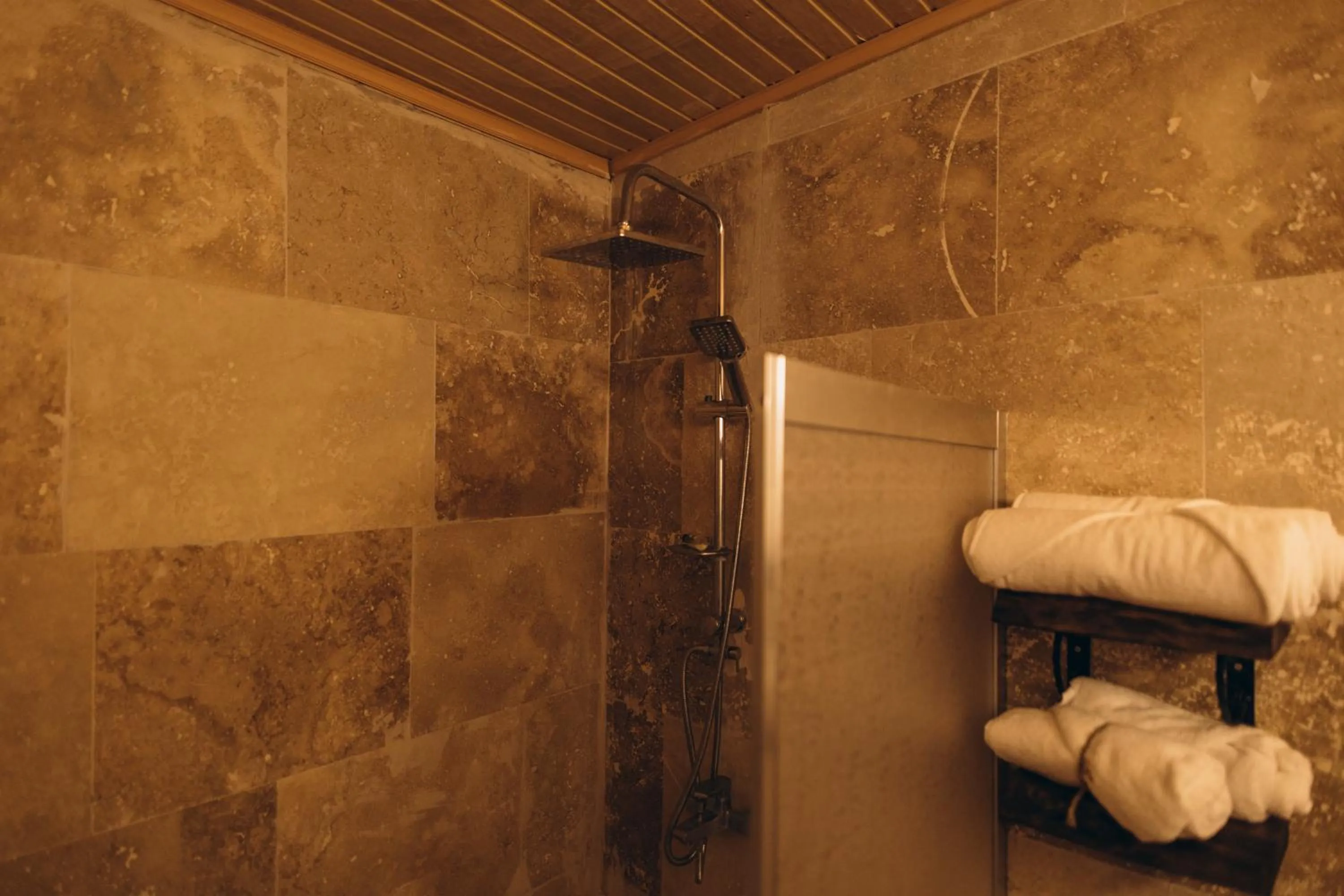 Shower in İsadora Cave Cappadocia