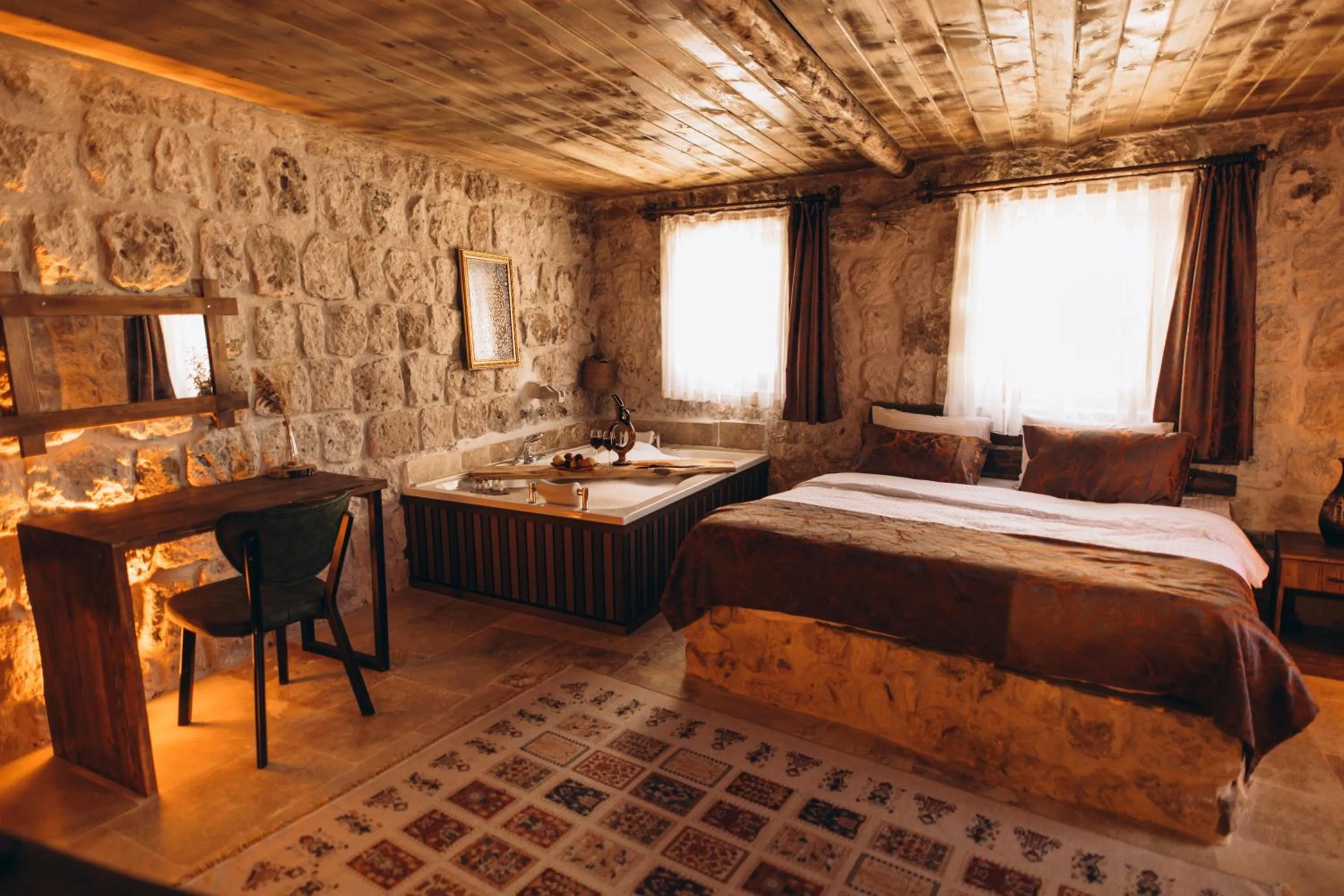 Photo of the whole room, Bed in İsadora Cave Cappadocia