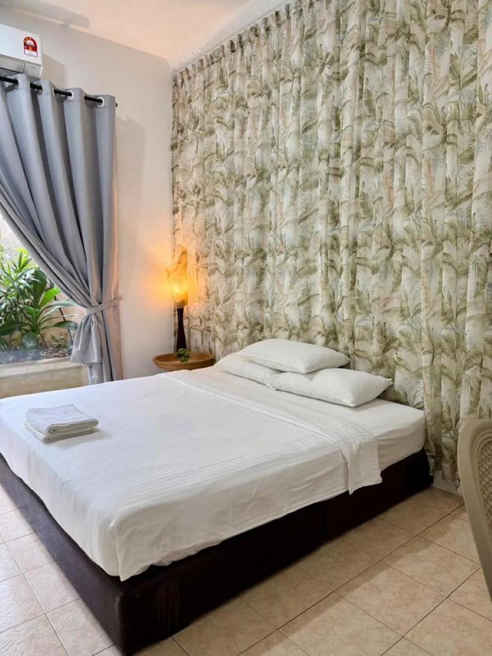 Bed in Ardour Lodge "B" Wing