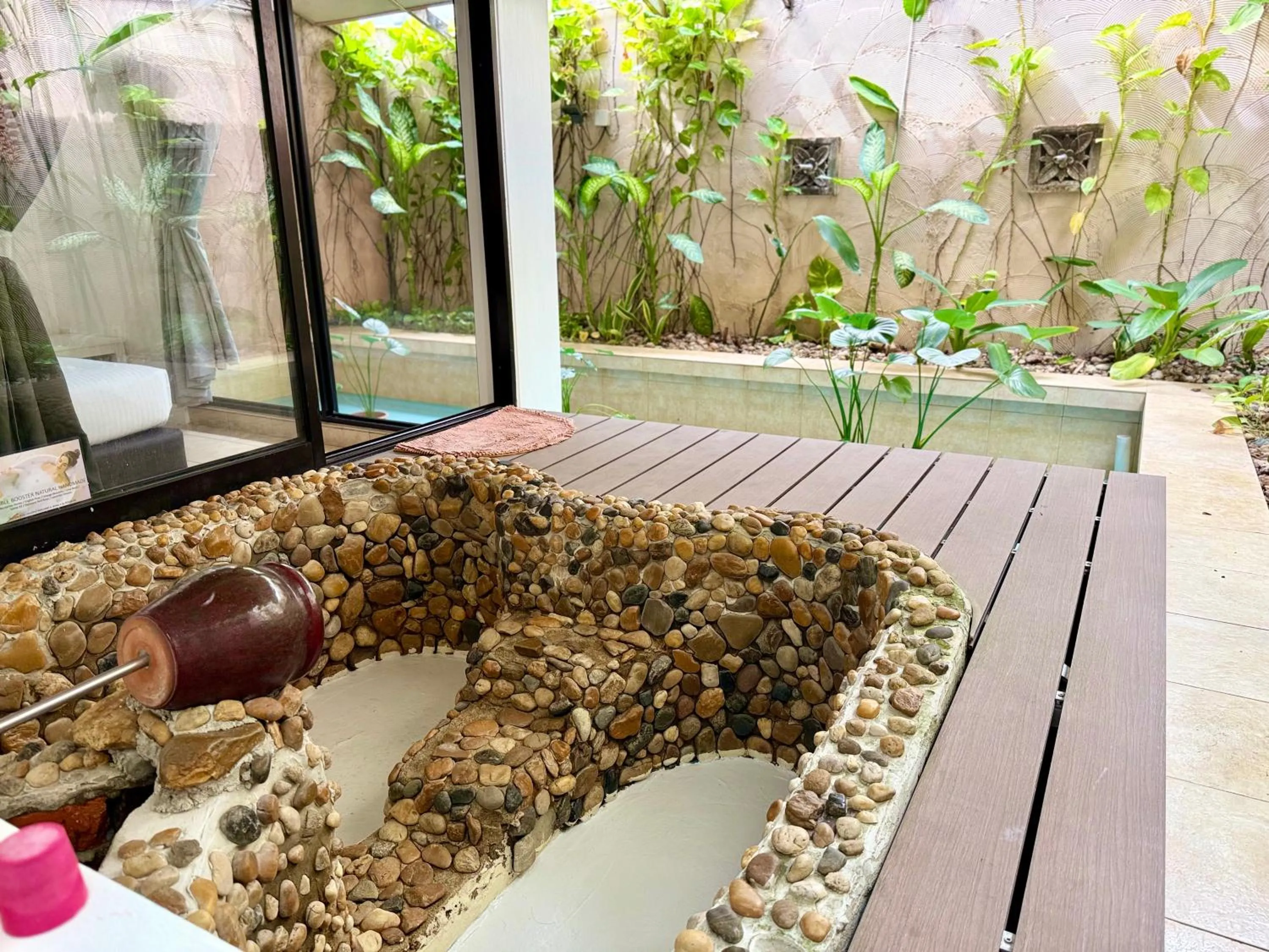 Patio in Ardour Lodge "B" Wing