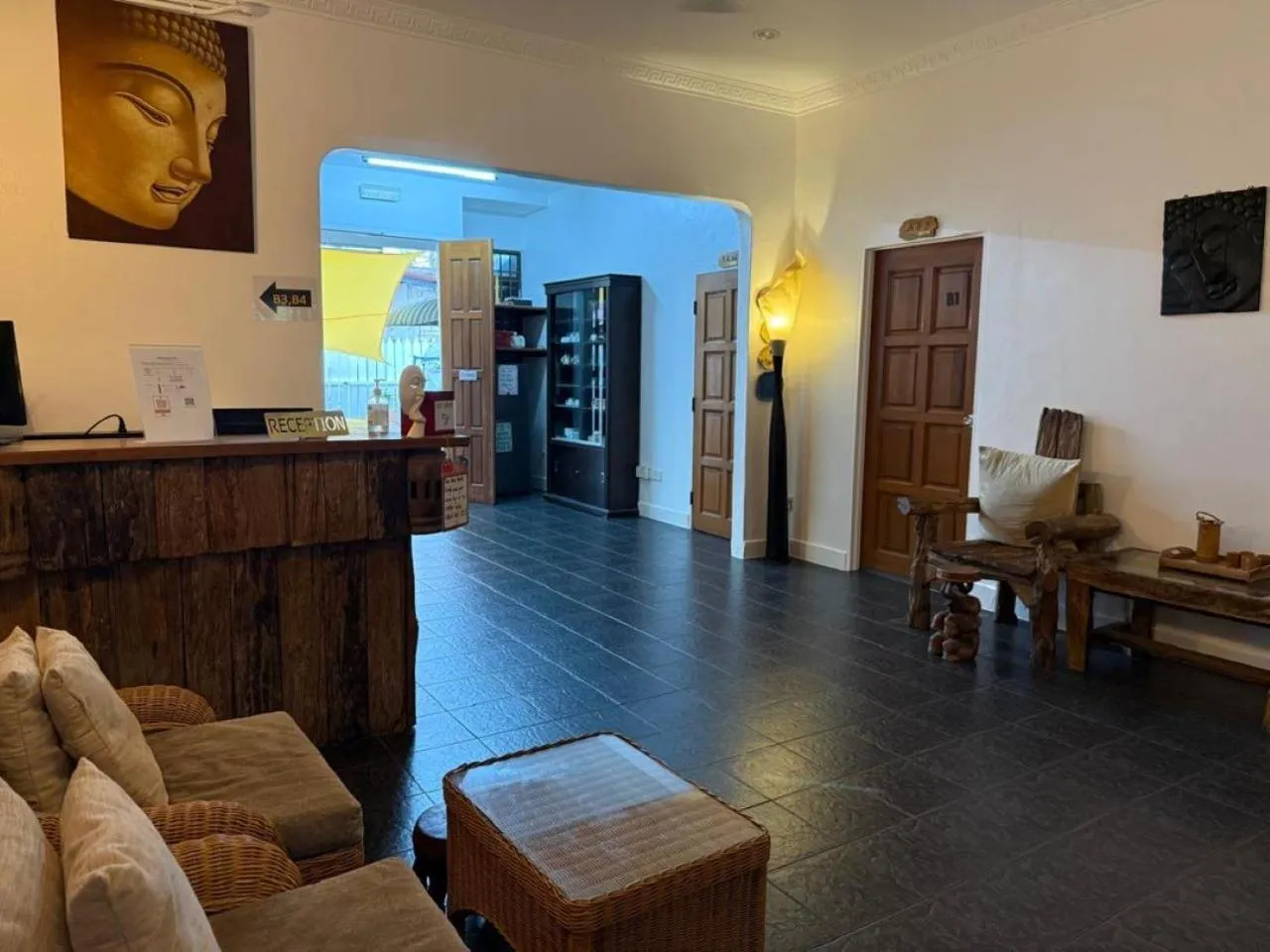 Lobby or reception in Ardour Lodge "B" Wing