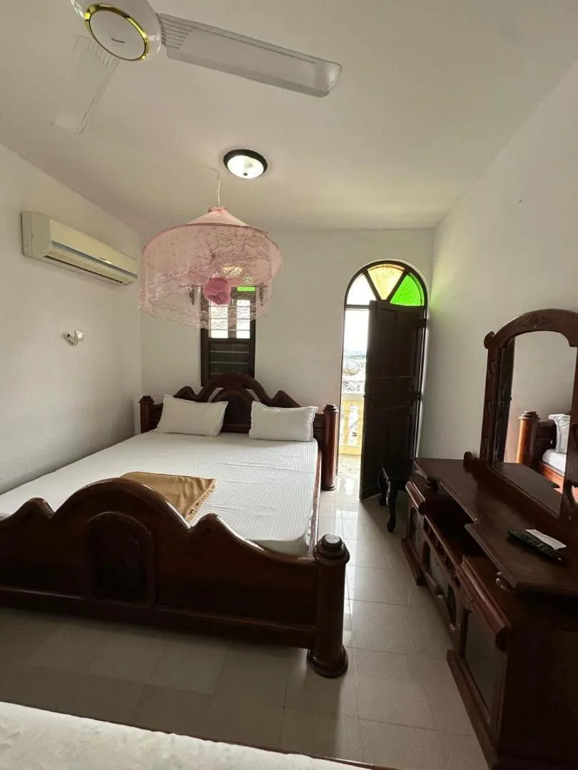 Bedroom in New Funguni Lodge
