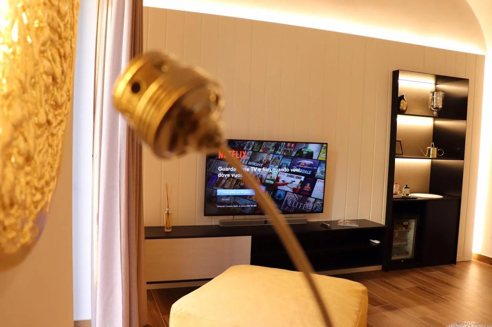 Evening entertainment in Tropicana Room