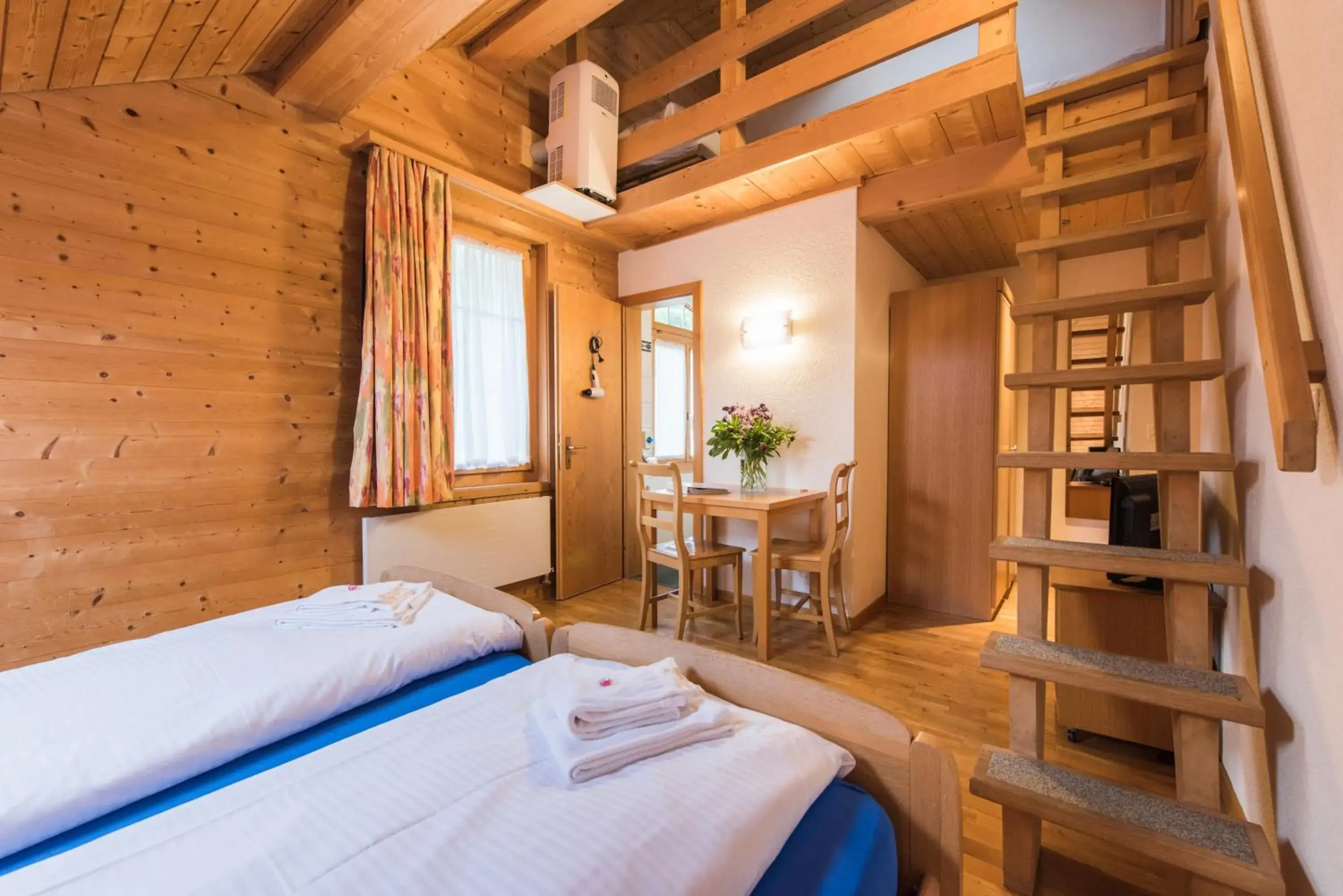 Quadruple Room in Hotel Alpenrose beim Ballenberg Quadruple Room in Hotel Alpenrose beim Ballenberg