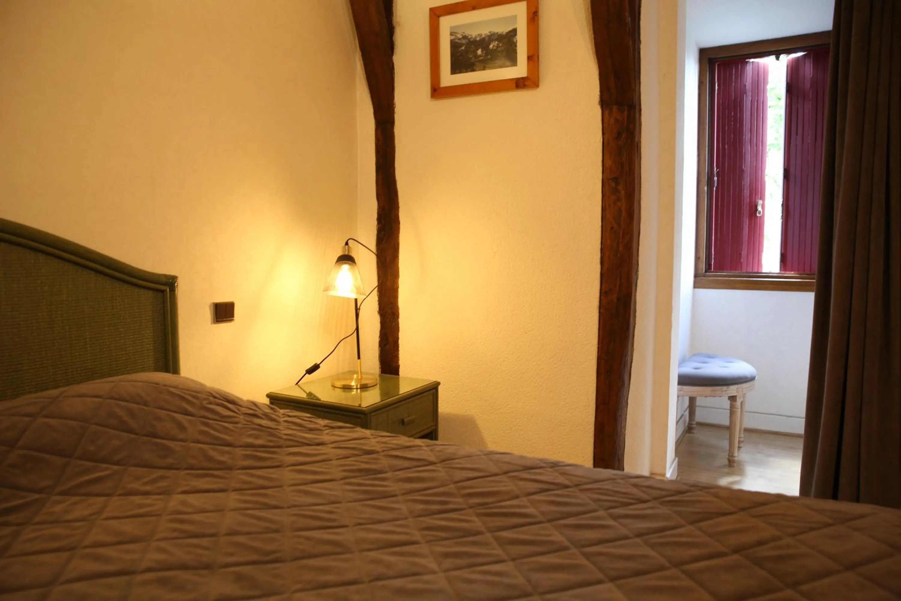 Bed in Auberge de l'Aspre