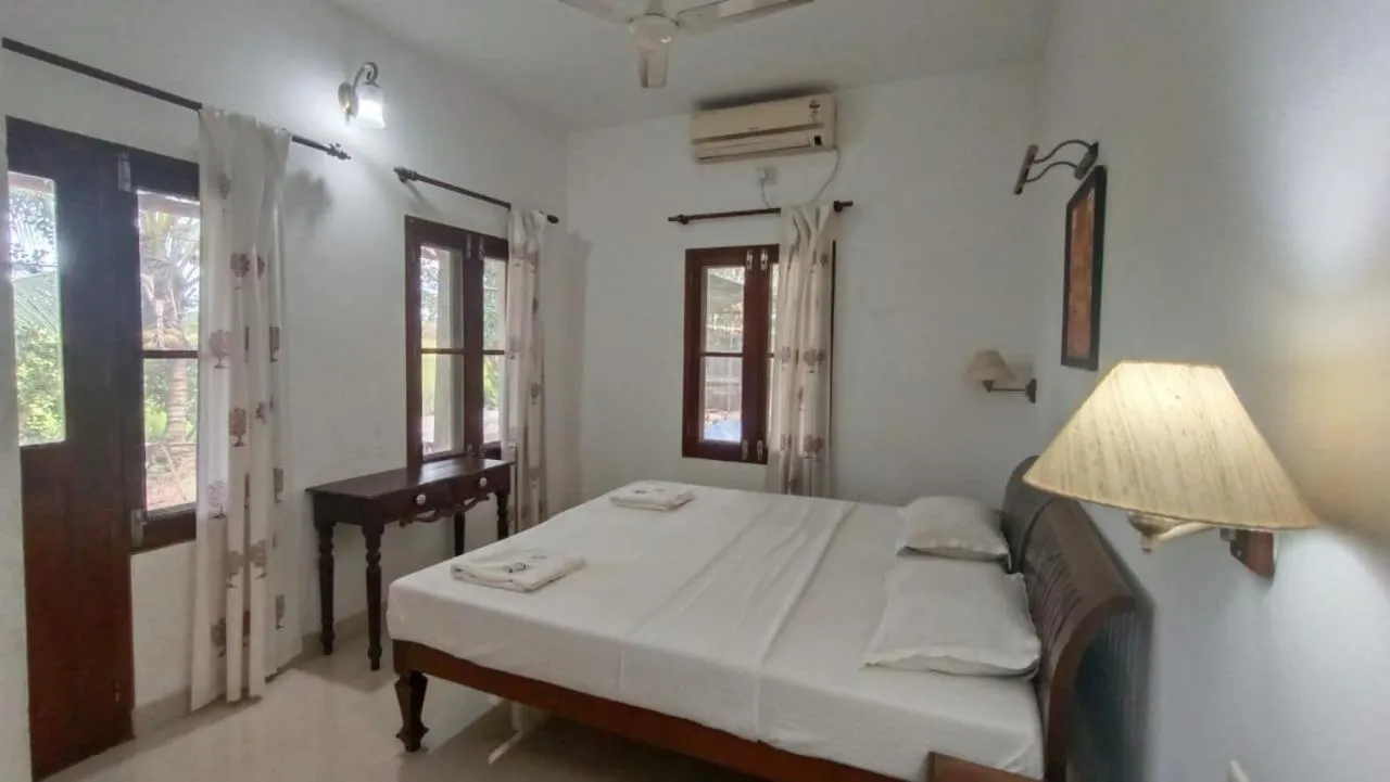 Photo of the whole room, Bed in Ayana's Homestay