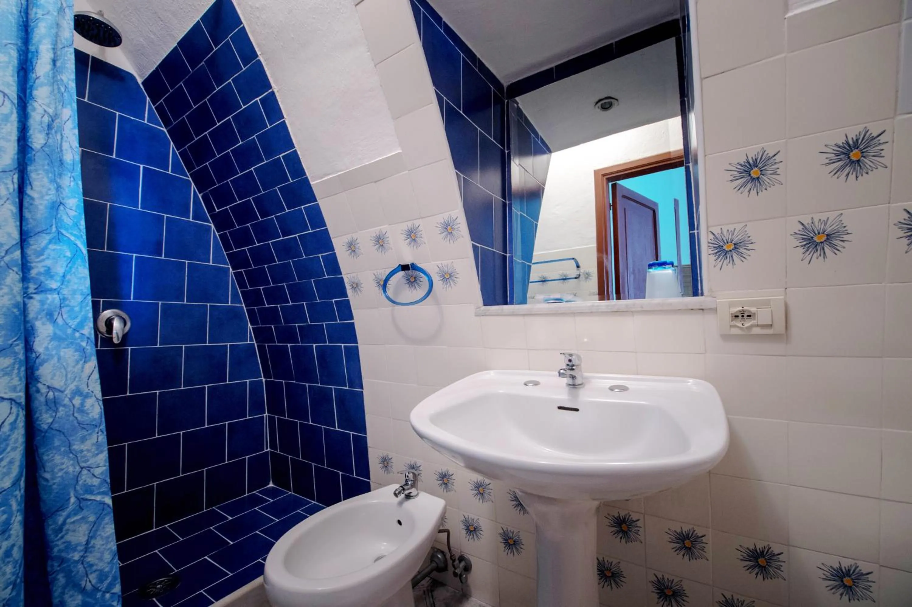 Bathroom in Marina del Cantone Chalet