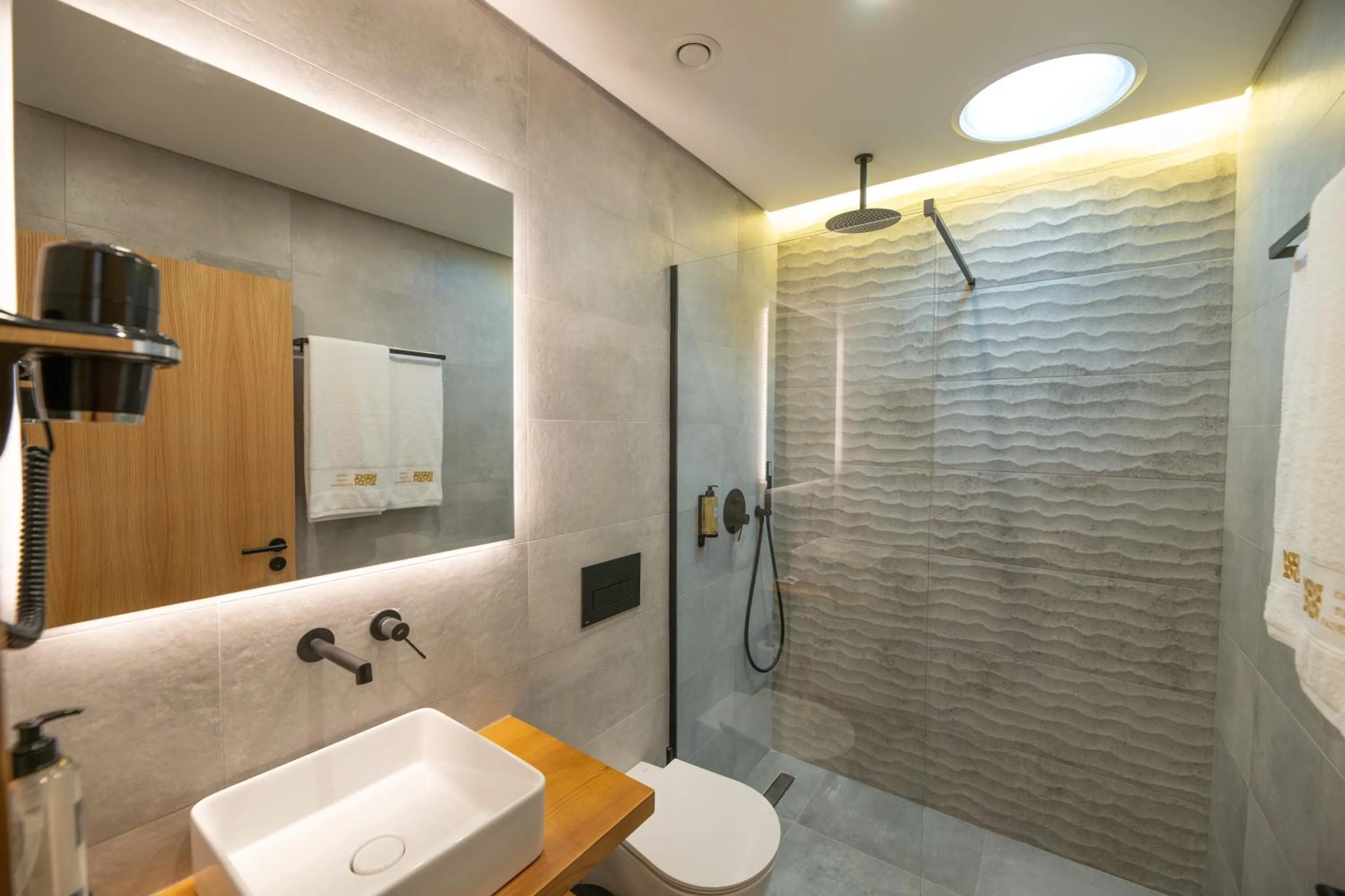 Bathroom in Favaios Aldeia Resort - Casa das Padeiras