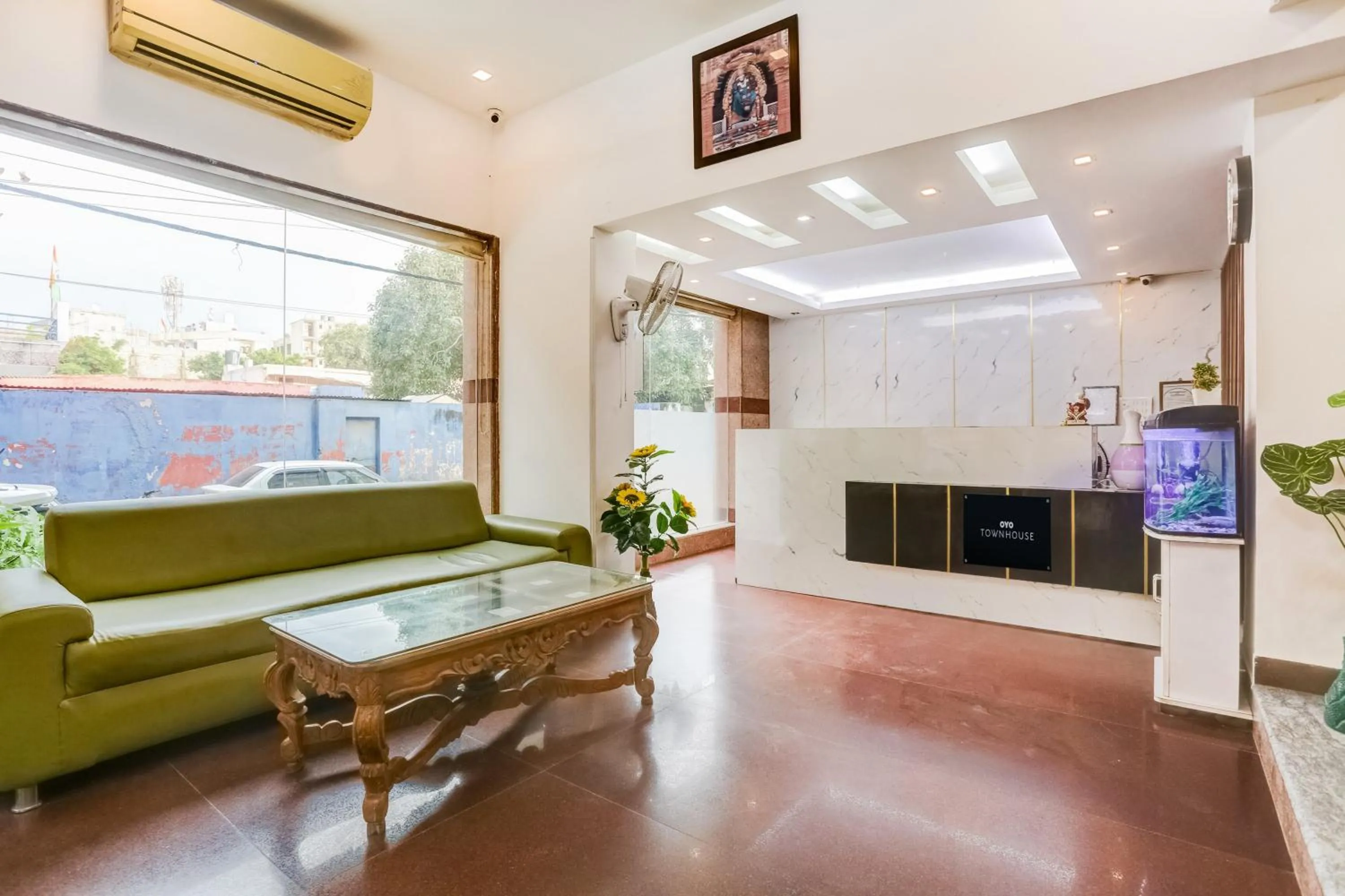 Lobby or reception in Collection O Harmony Stay